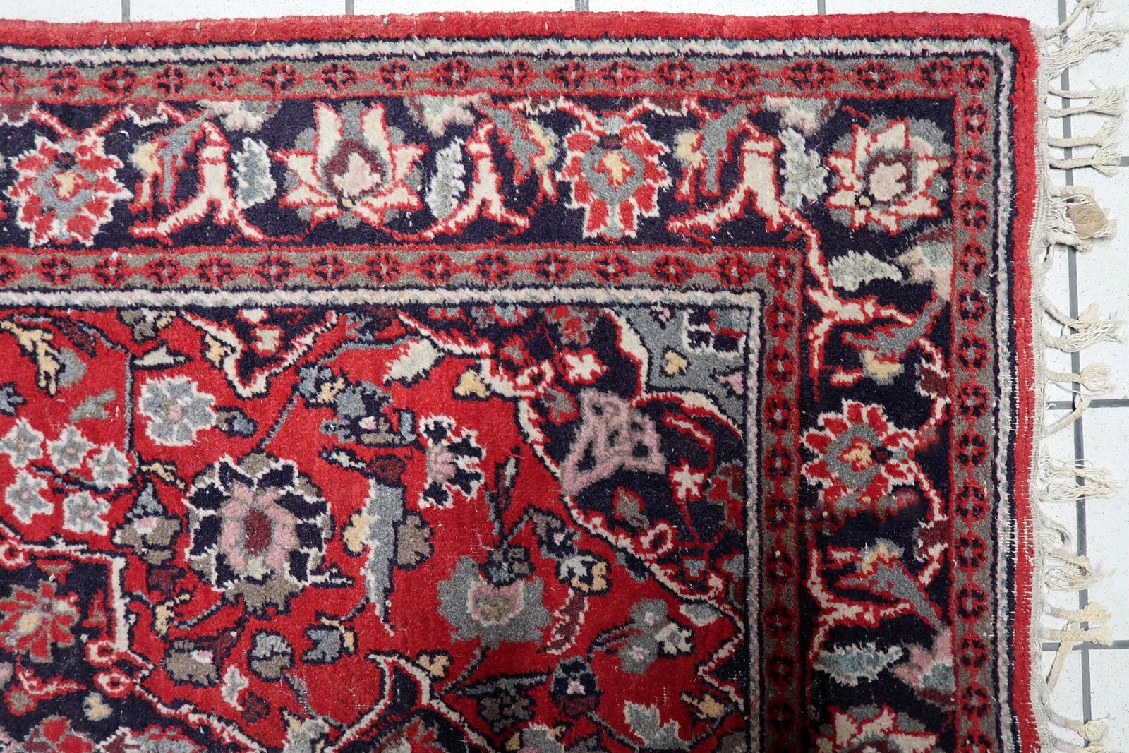 Handmade vintage Persian Hamadan rug 132cm x 196cm, 1950s