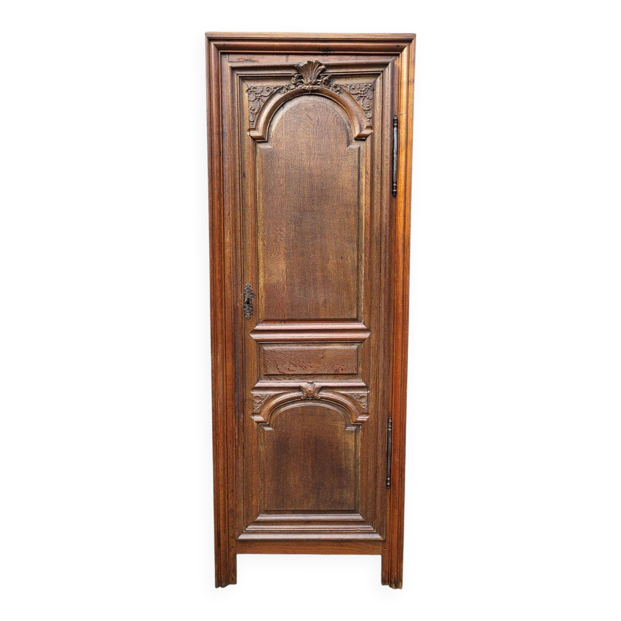 Large "Standing Man" in solid oak from the 18th century