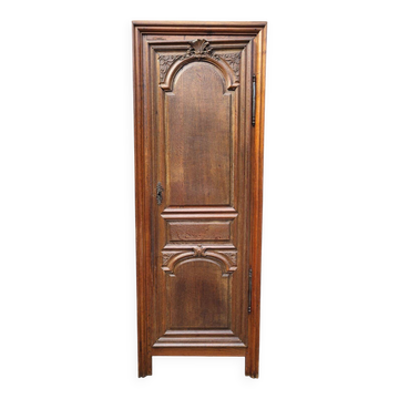 Large "Standing Man" in solid oak from the 18th century
