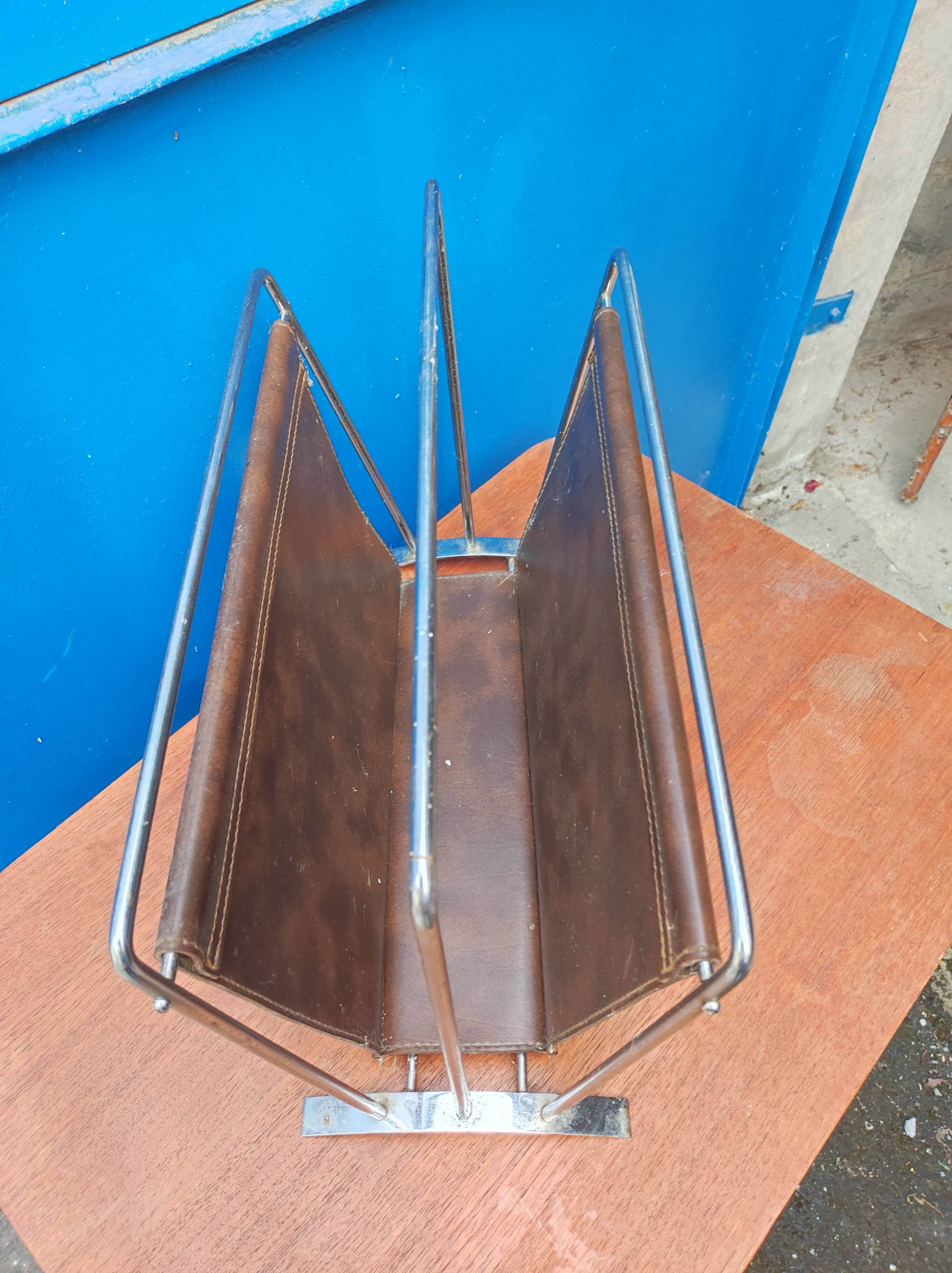 Magazine-holder chrome steel imitation leather stitched