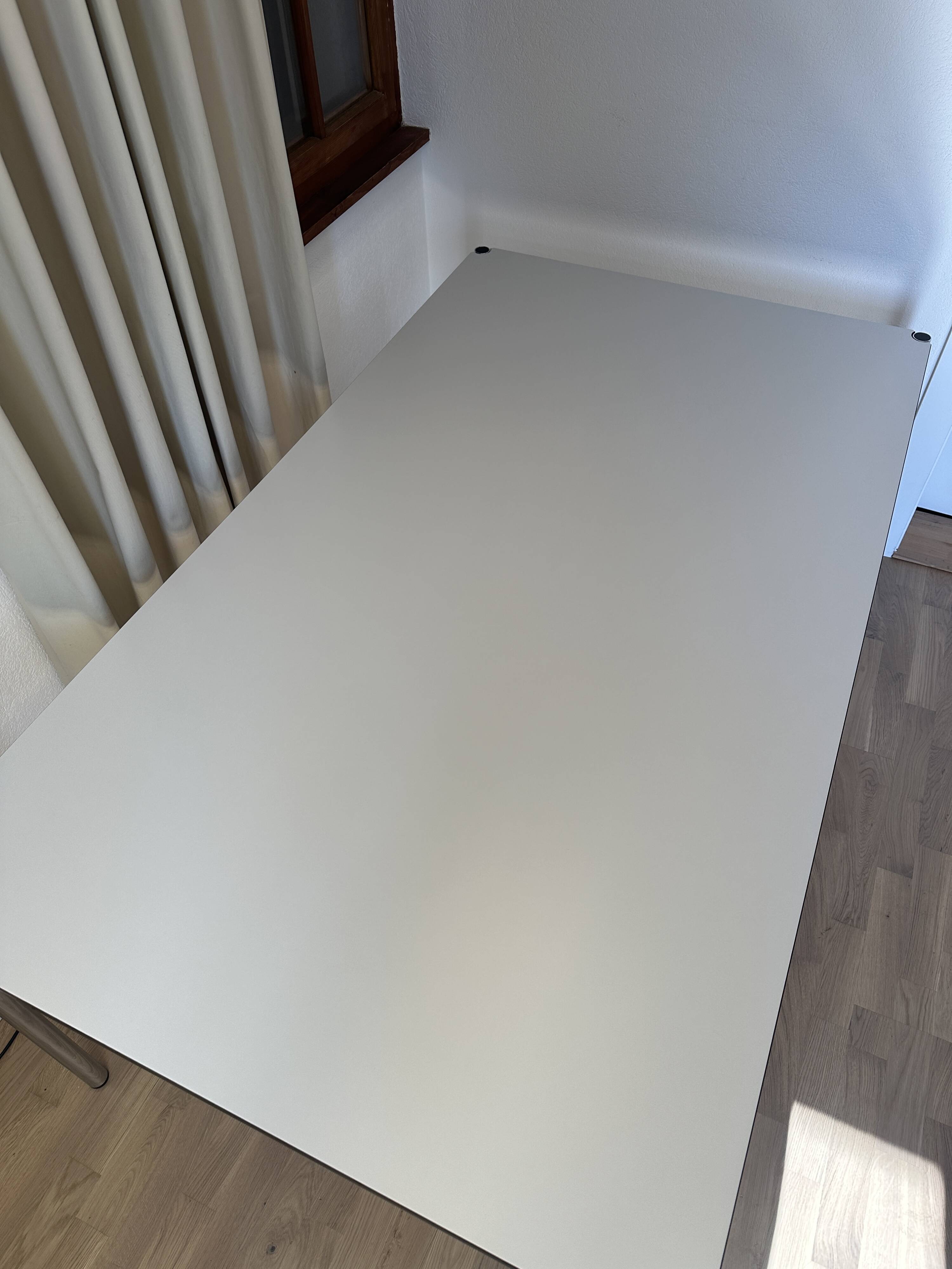 USM Haller desk in pearl grey laminate