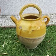 Yellow glazed terracotta jar, south-west of France.