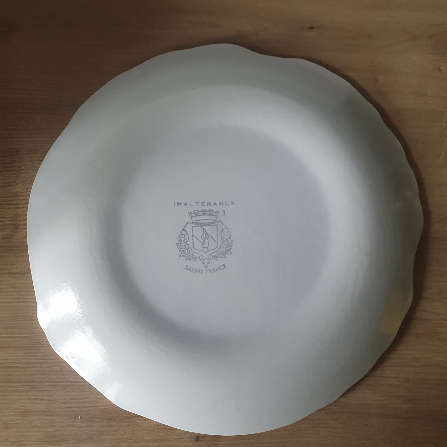 Fish plates from Salins