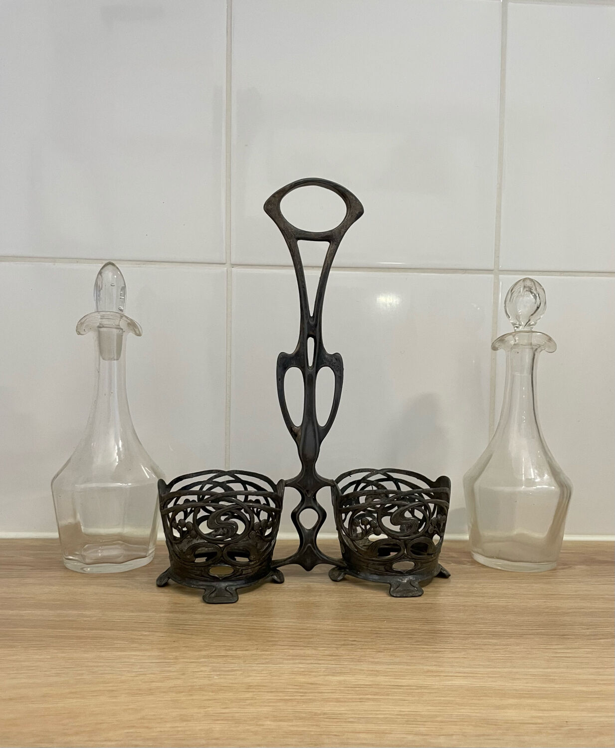 Art Nouveau table servant