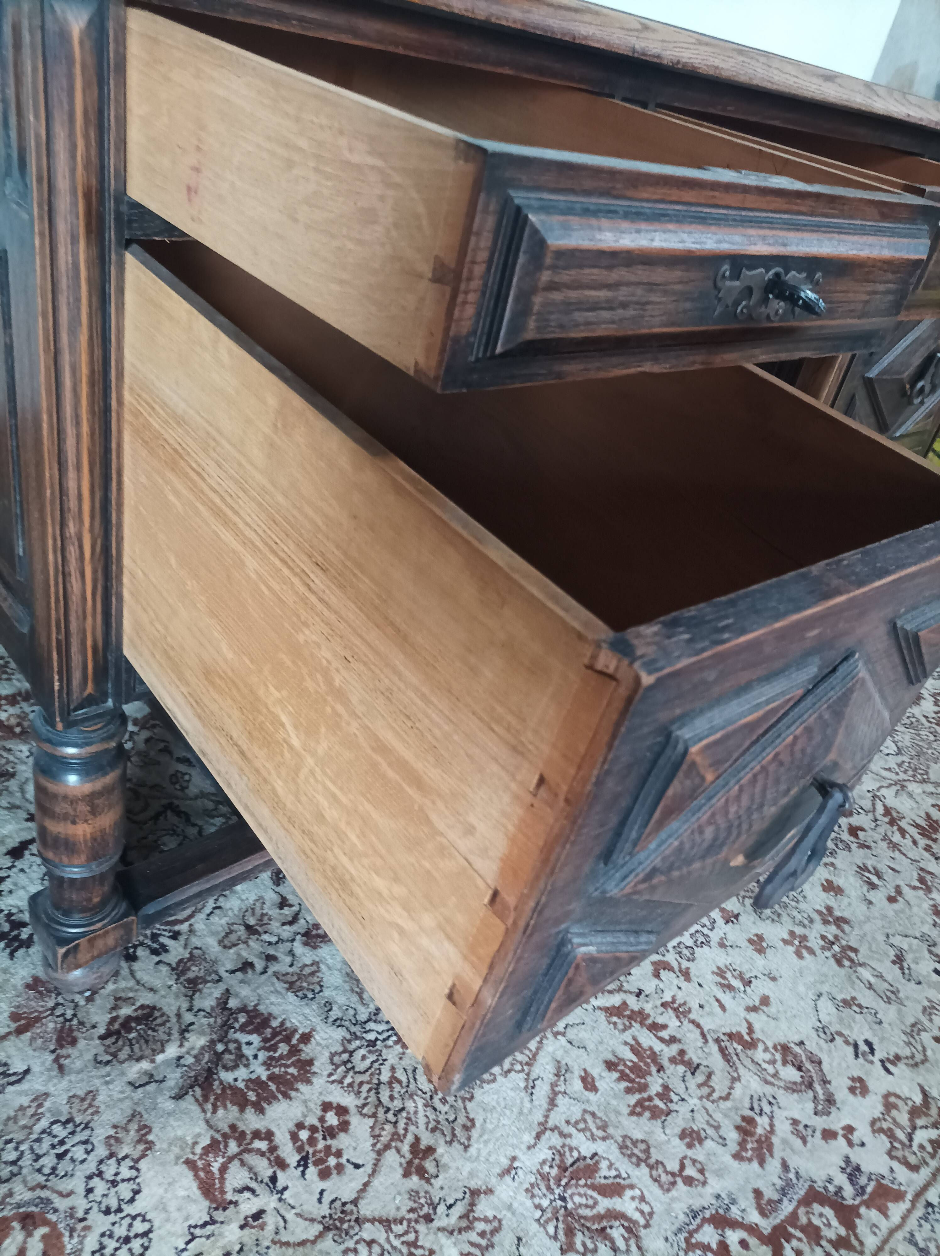 Mazarin Louis XIII style oak desk