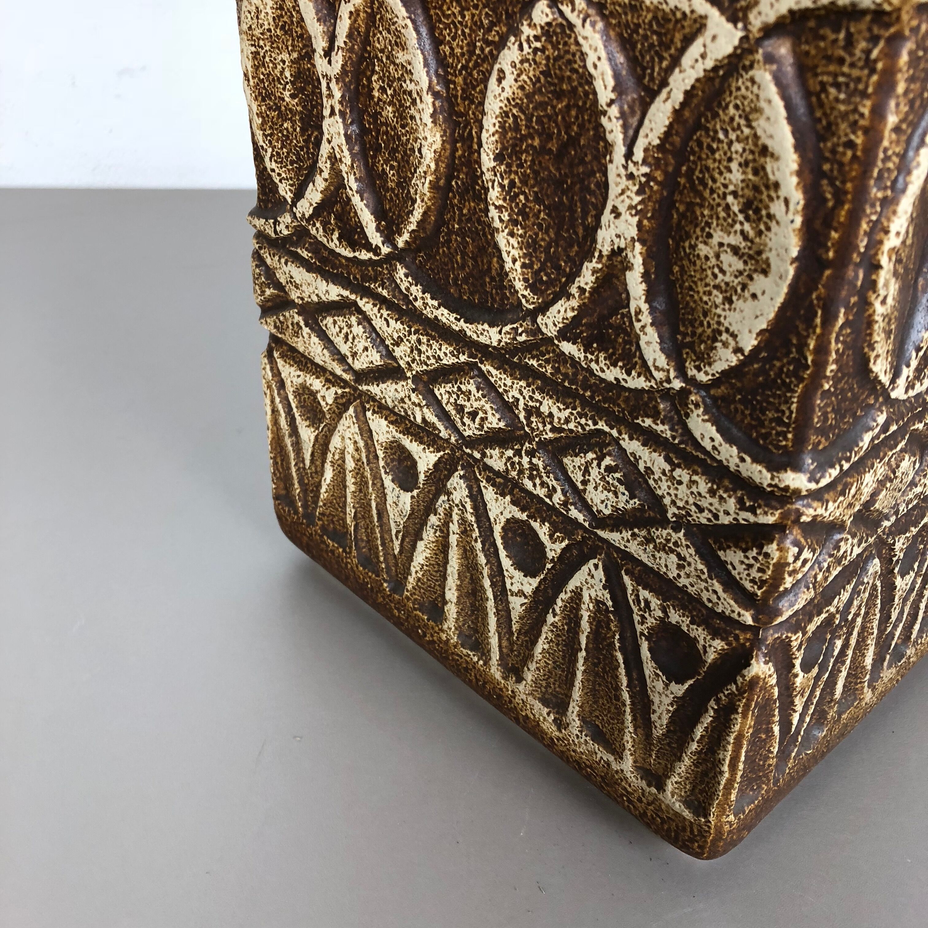 Fat lava pottery floor vase, Bodo Mans Bay Ceramics, Germany, 1970s