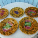 Five plates dessert in dabbling