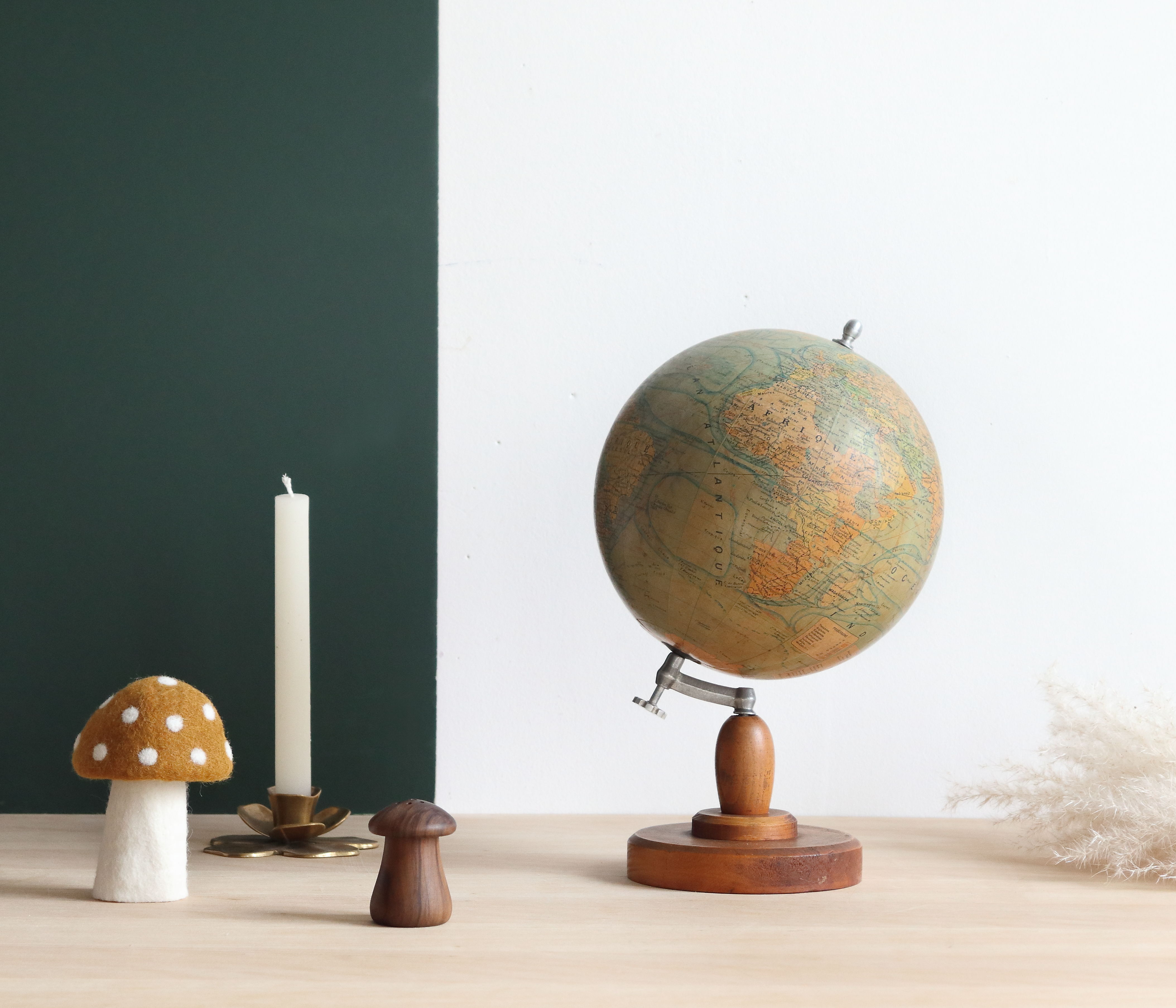 Globe world map J. Forest for Girard Barrère and Thomas on wooden base, 50s