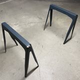 Metal table brand Tolix Medecin France