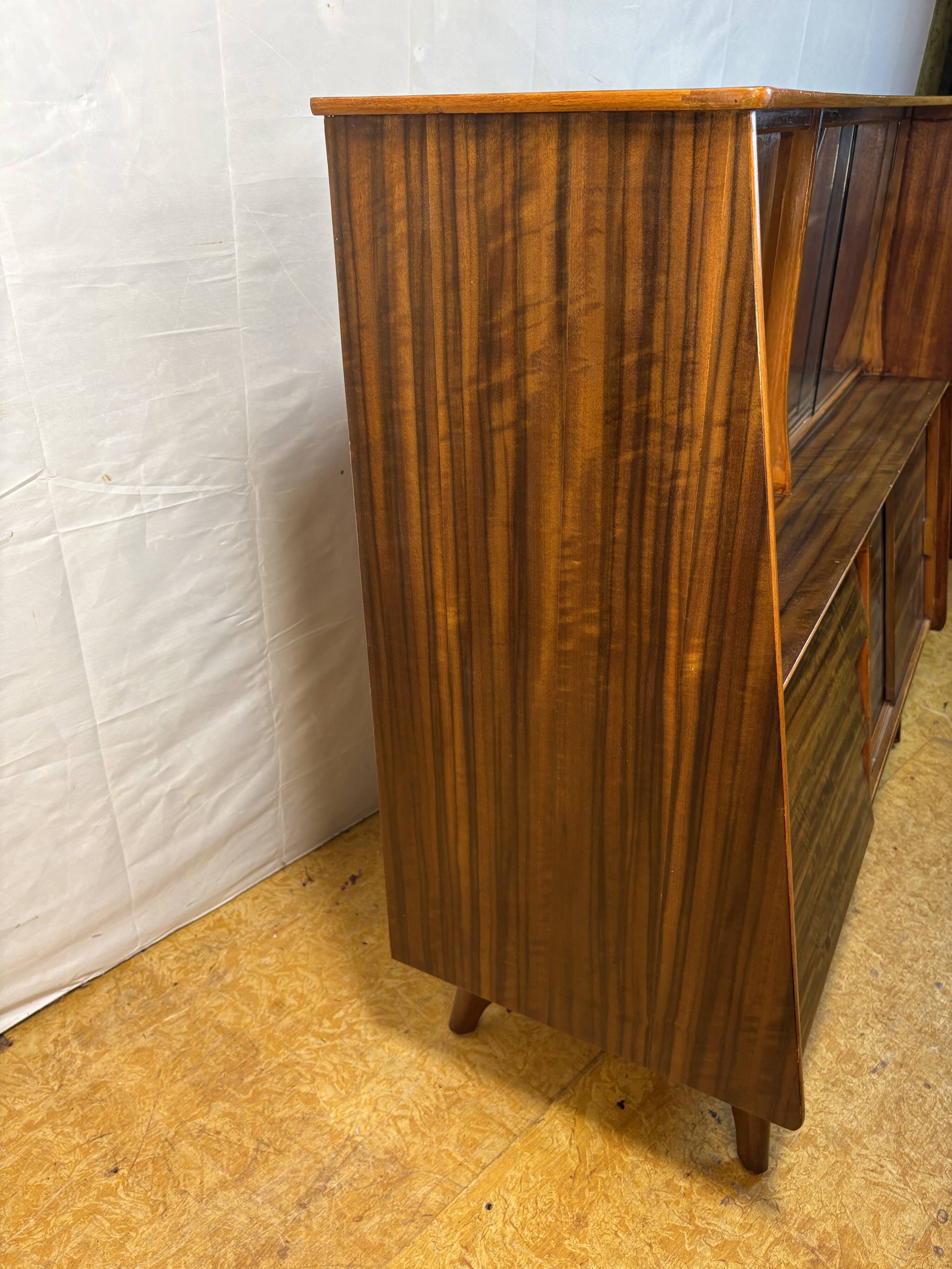 Mid Century Retro Vintage Walnut Sideboard / Drinks Cabinet by F.D. Welters
