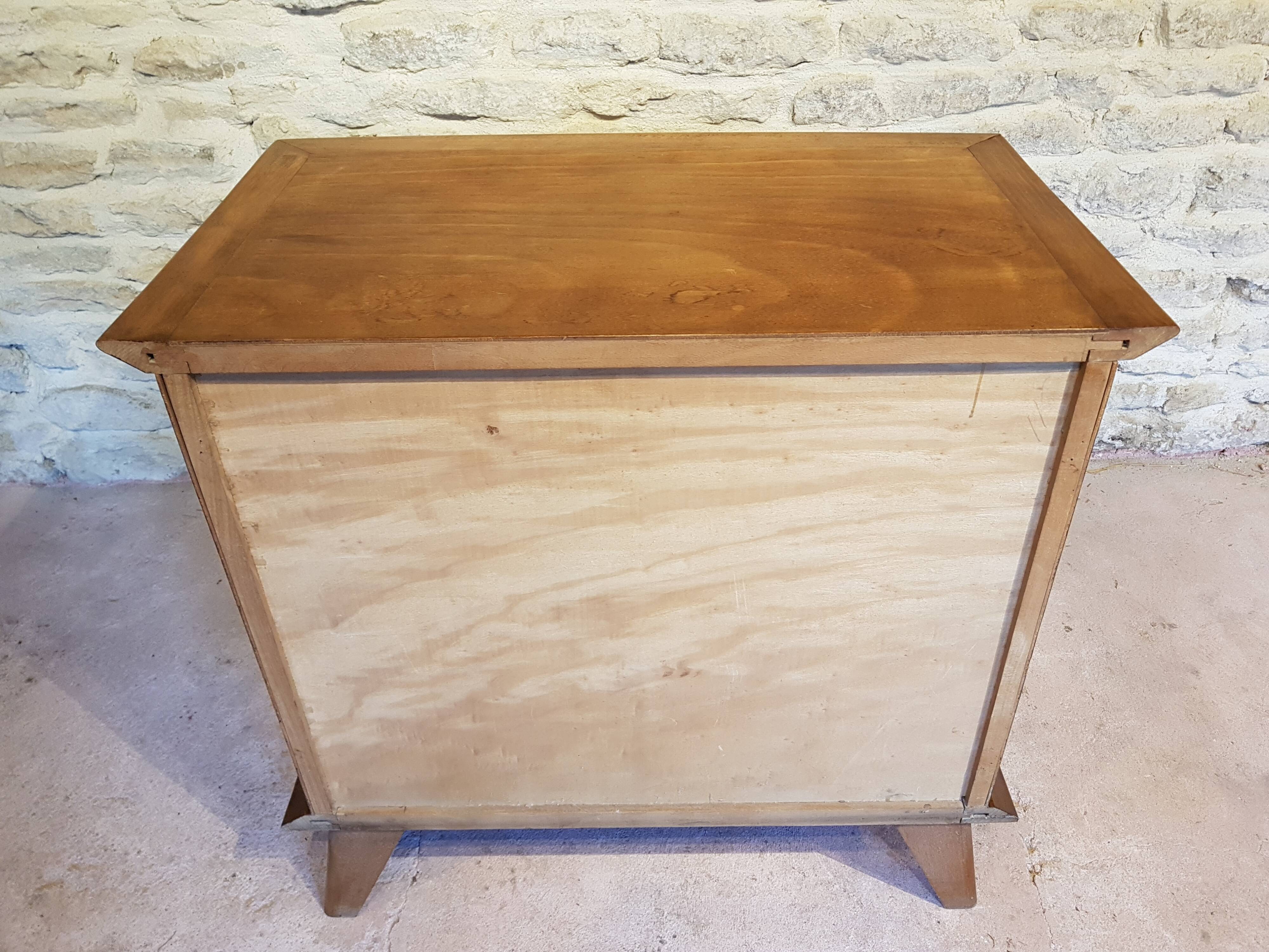 Vintage dresser 1970