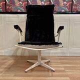 Swivel chair in metal and Bakelite, 1960s design.