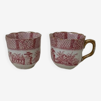 Paire de tasses anciennes