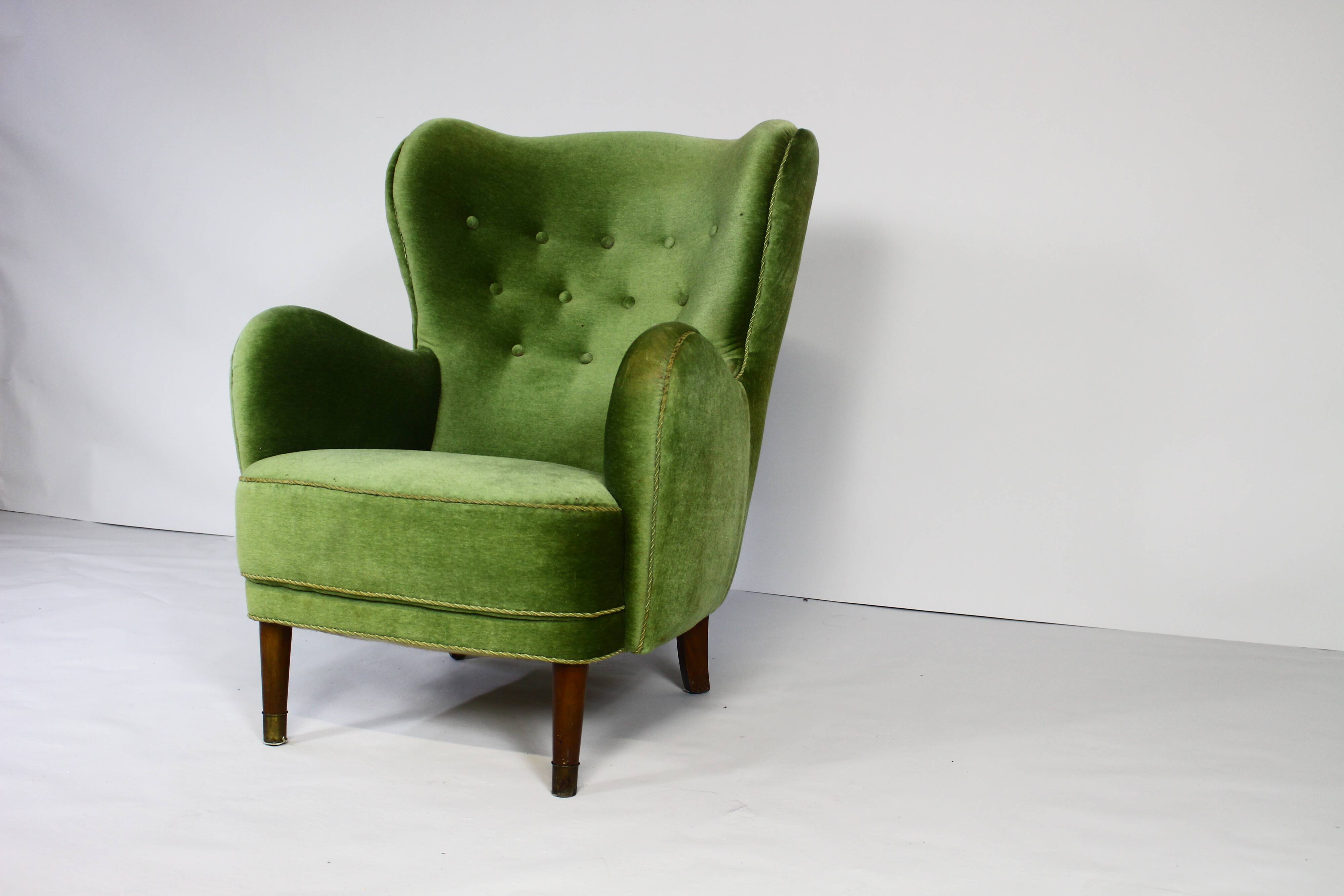 Danish lounge chair in green velvet, 1950s