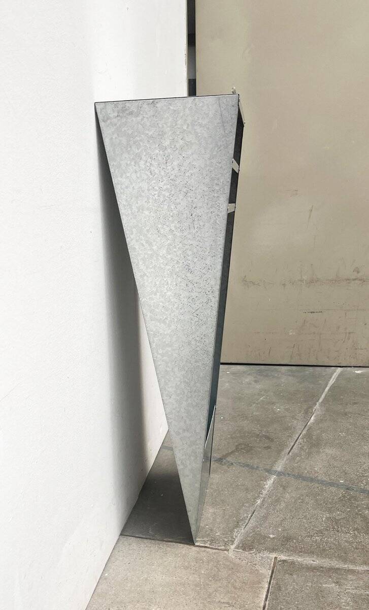 Étagère murale en métal postmoderne allemande de Radius Design, années 1980