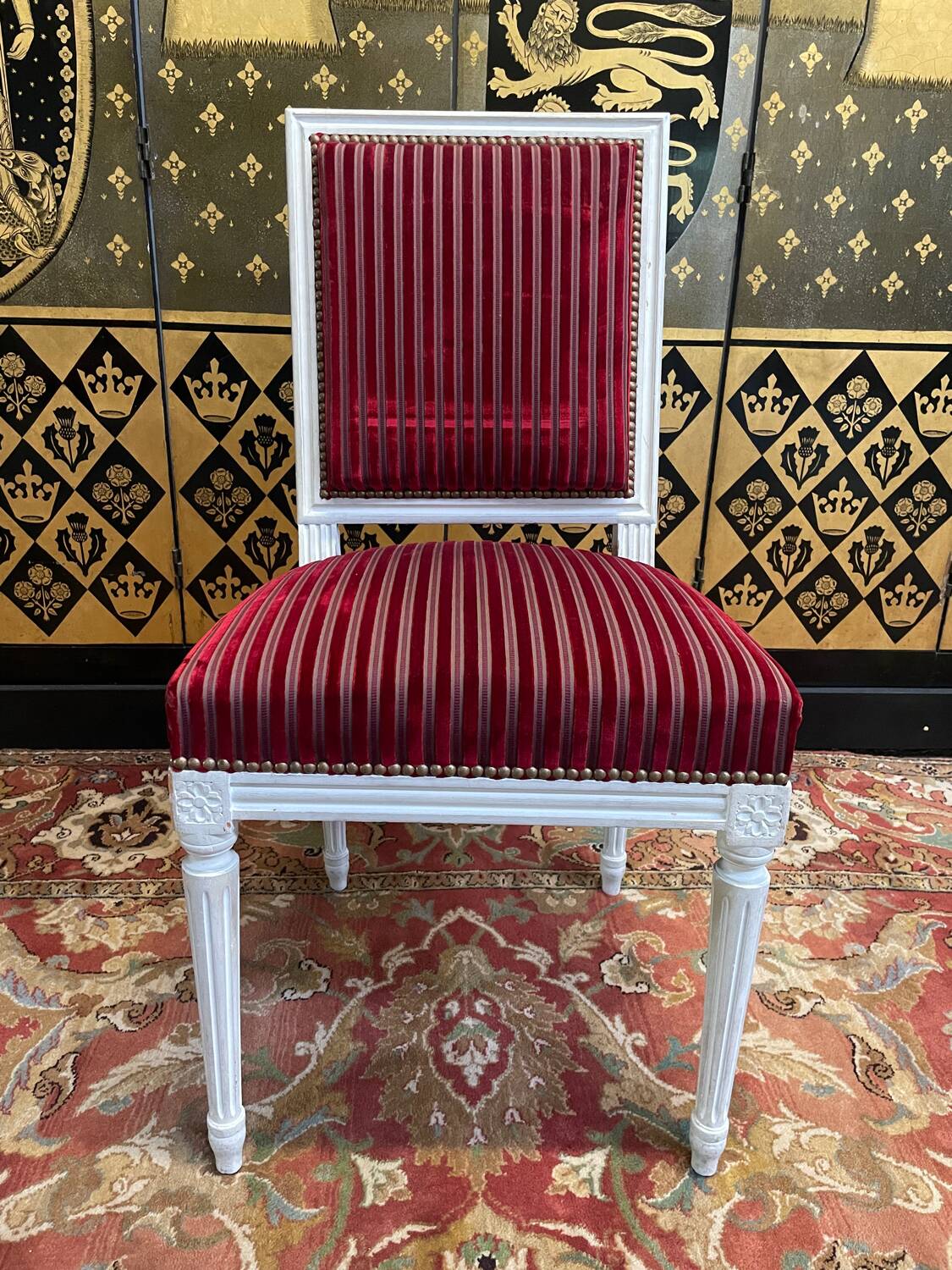 Suite of 4 Louis XVI style chairs