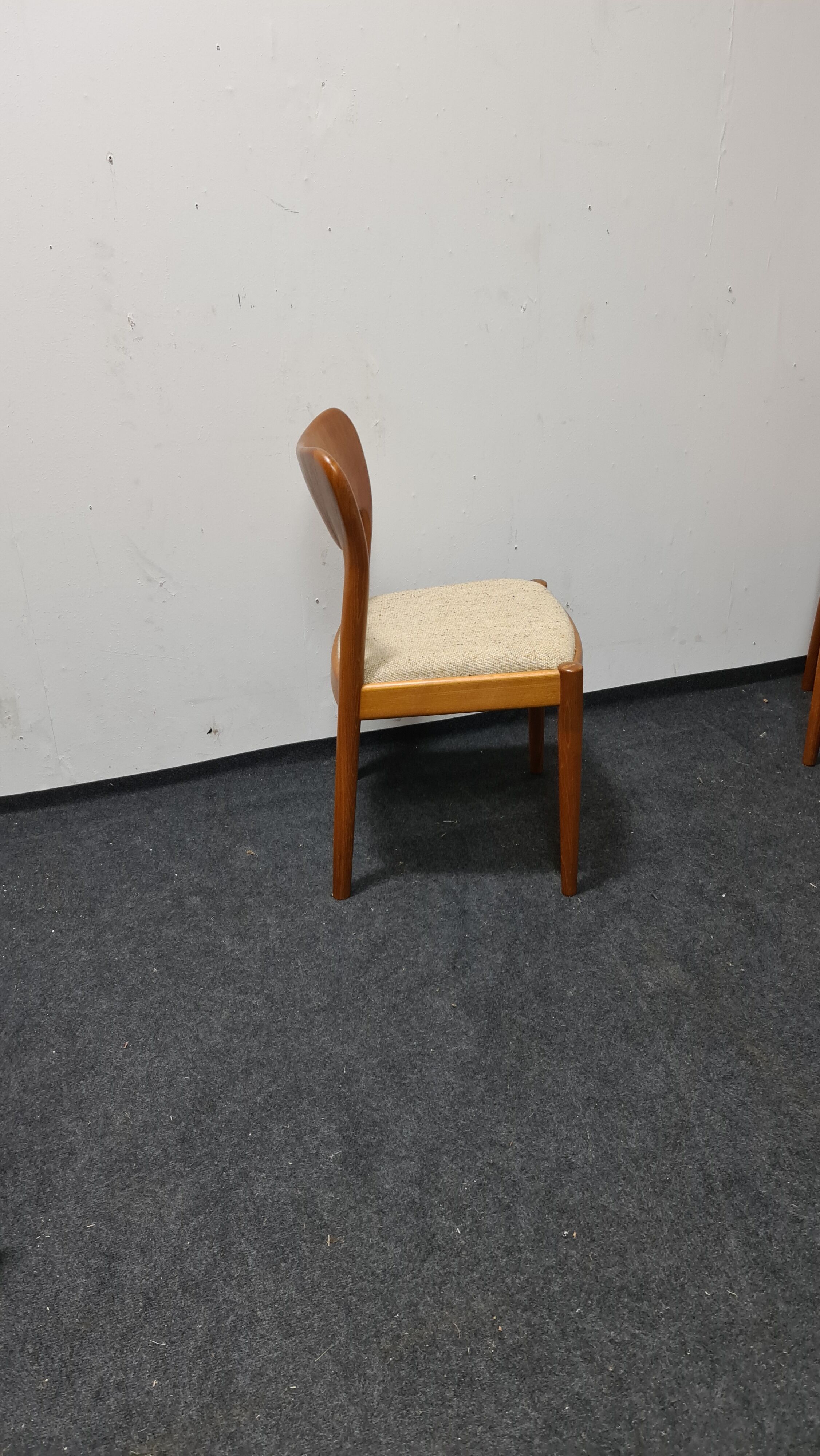 A set of six vintage Danish design dinning chairs by Niels Koefoed