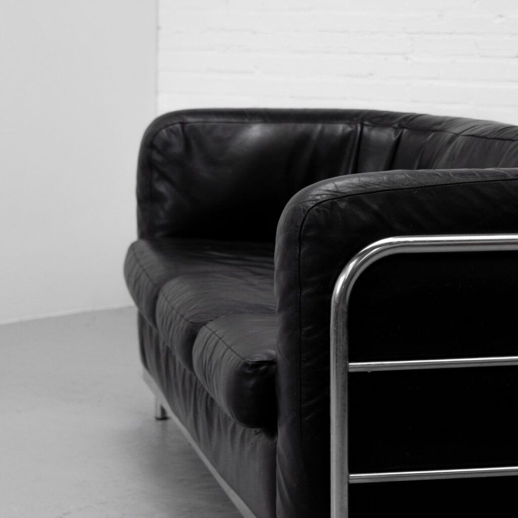 Zanotta Onda Three-seater sofa by De Pas, D’Urbino & Lomazzi