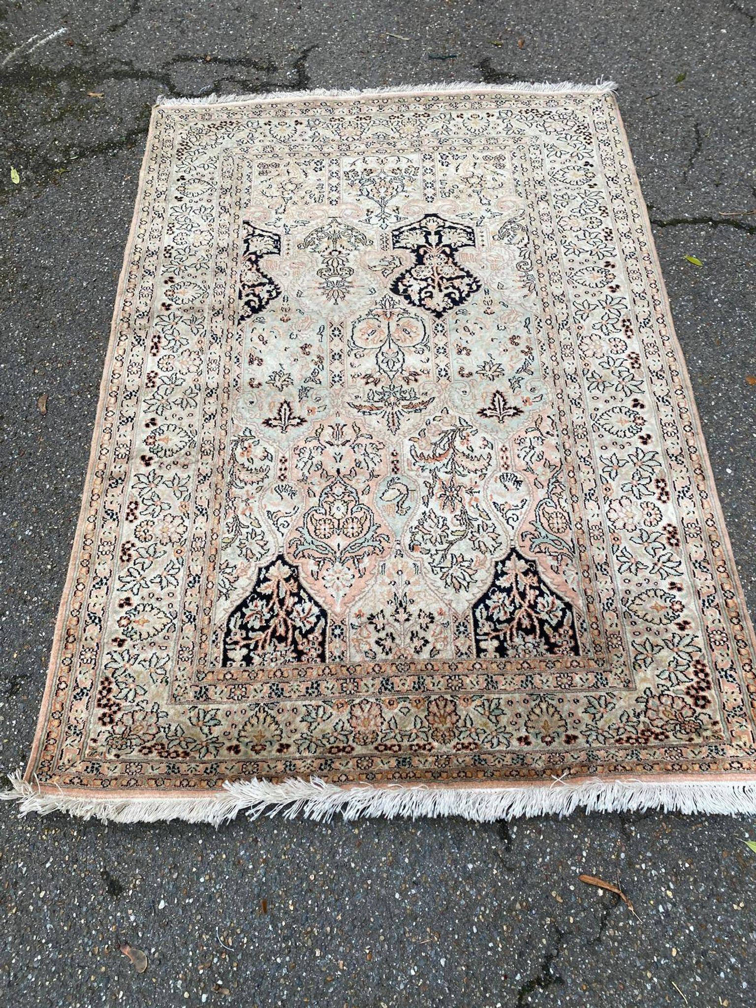 Tapis persan beige laine cachemire d'Inde fait main 127x190cm