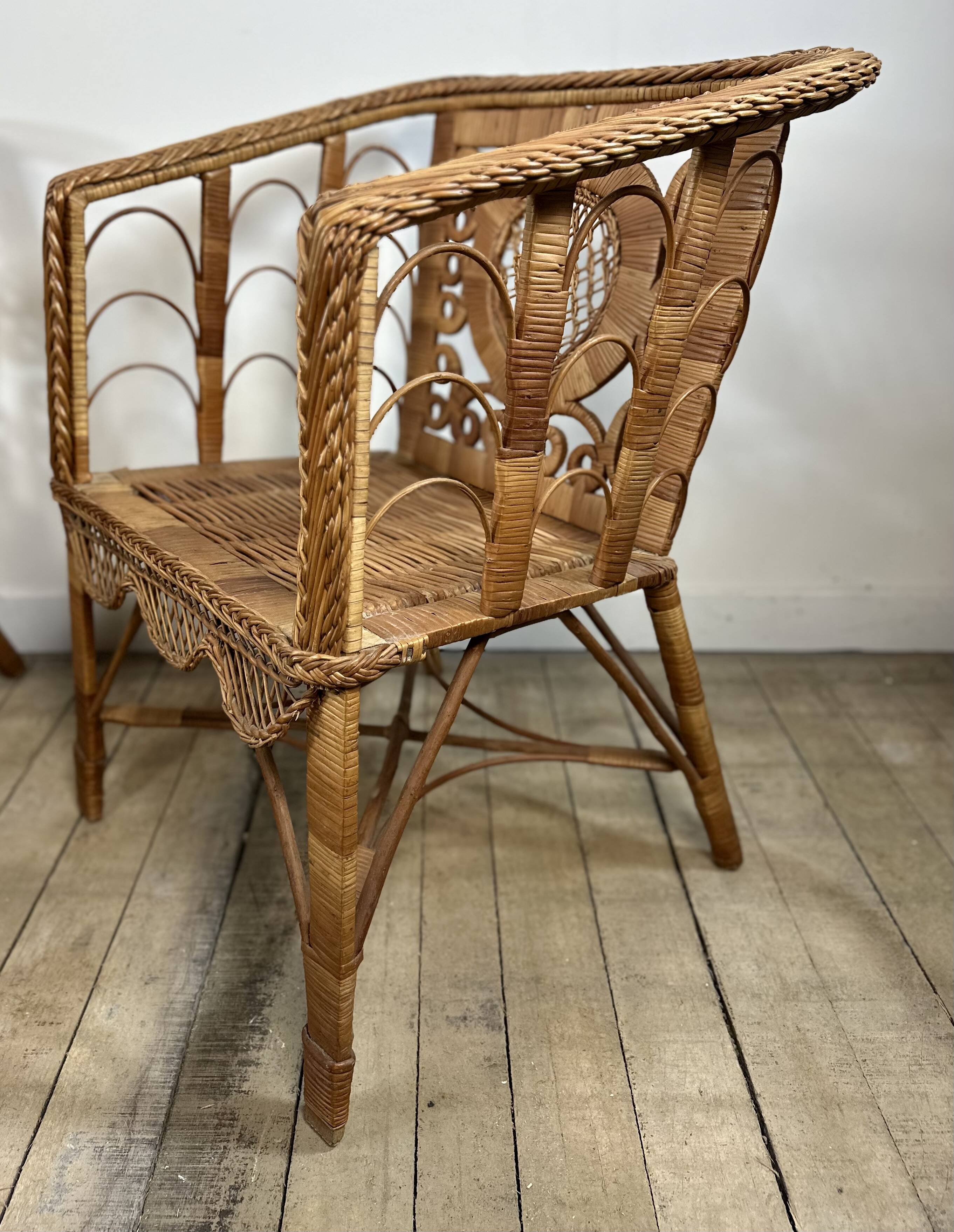 Victorian-style rattan lounge from the 1920s.
