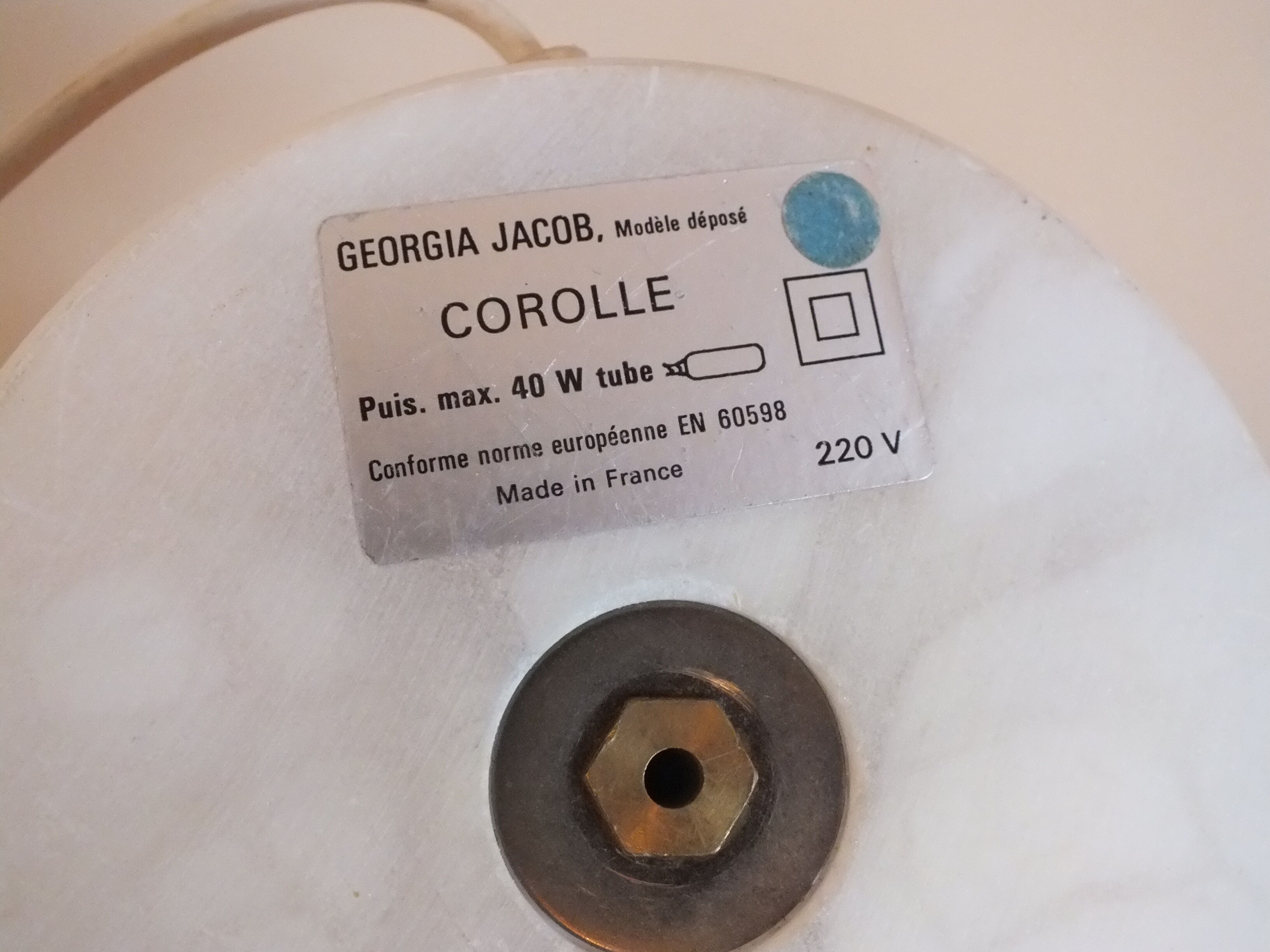 Corolla lamp by Georgia Jacob