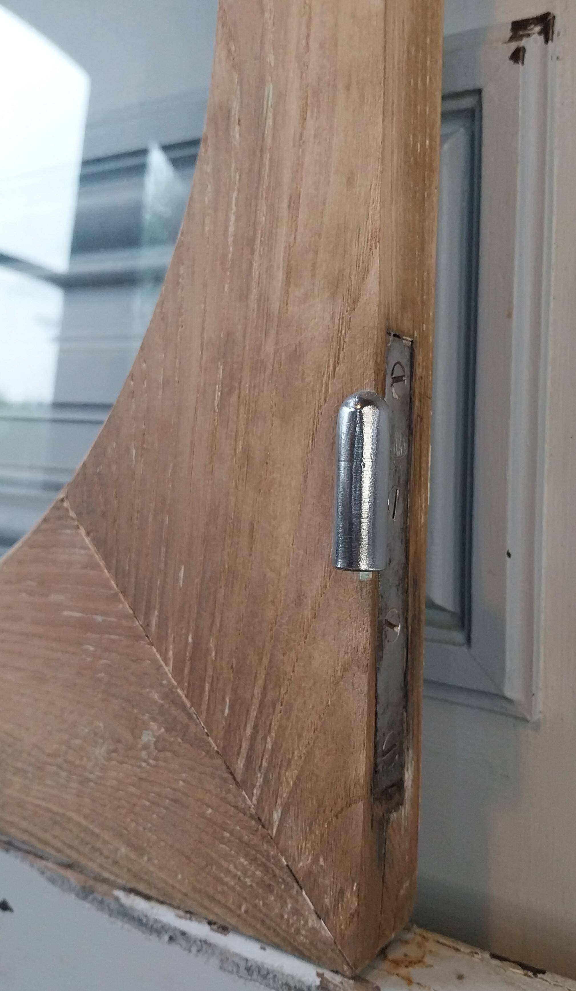 Old bull's-eye window