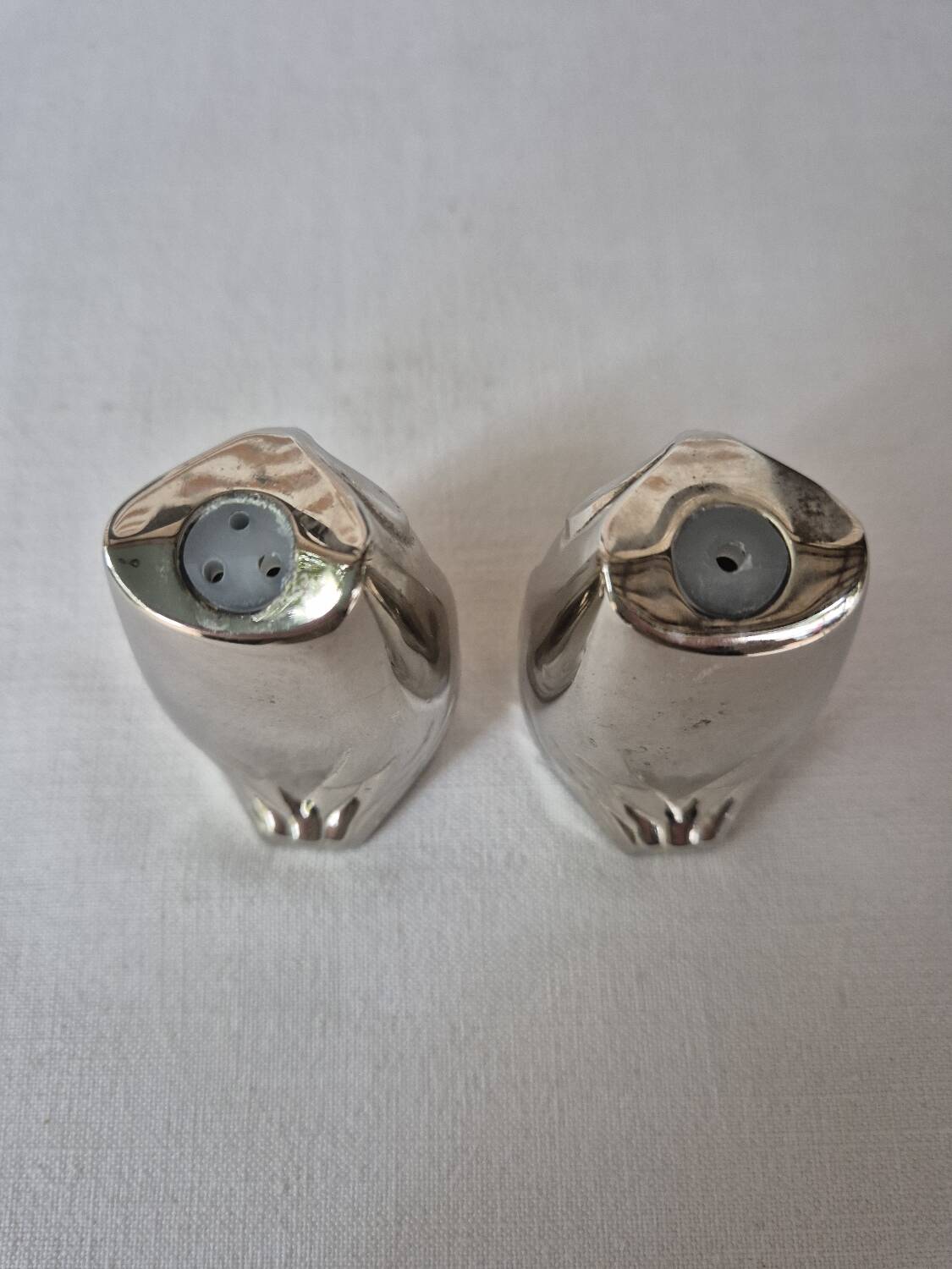 Silver-plated metal owl salt and pepper shakers