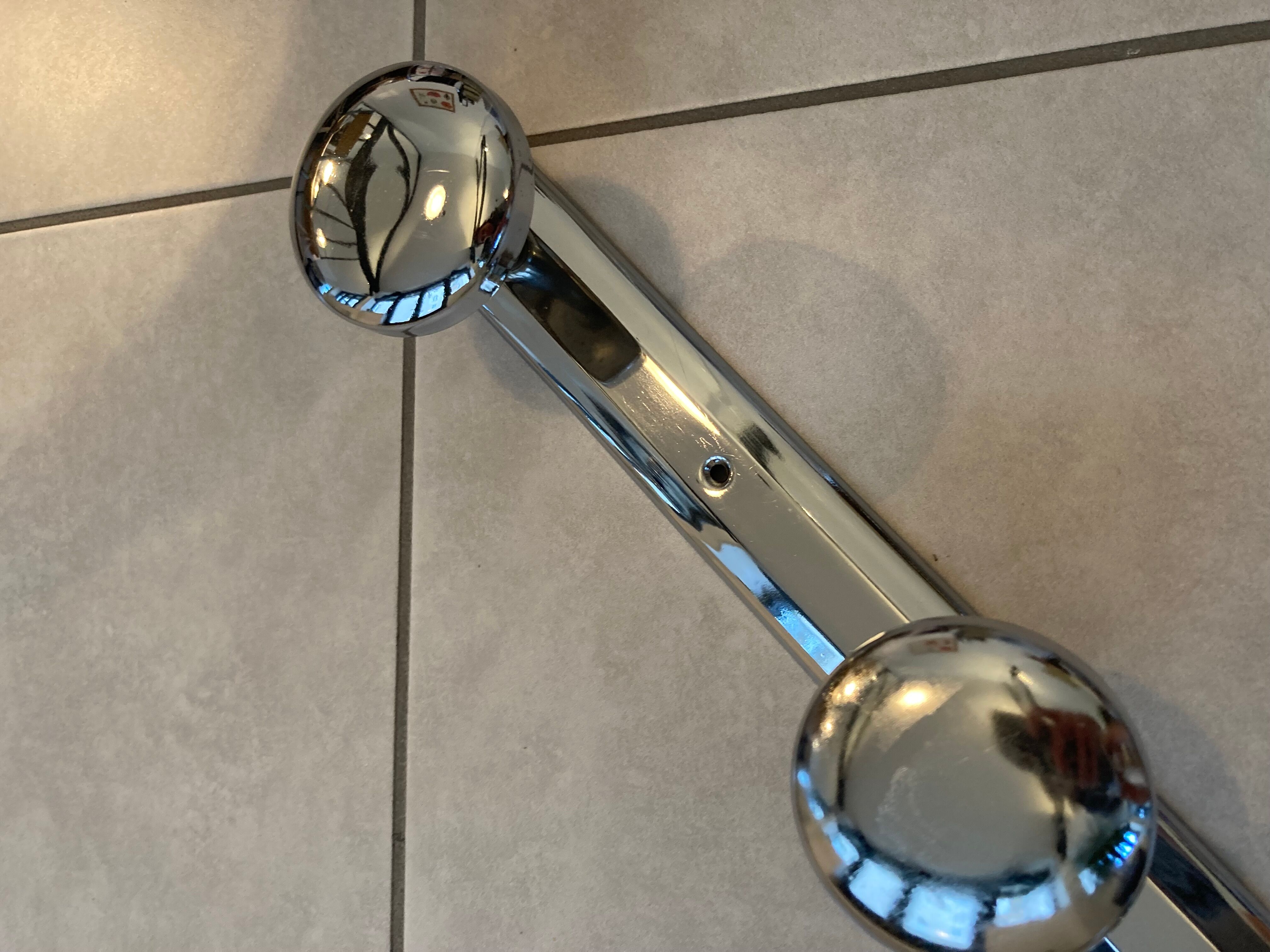Chromed metal hook 4 supports