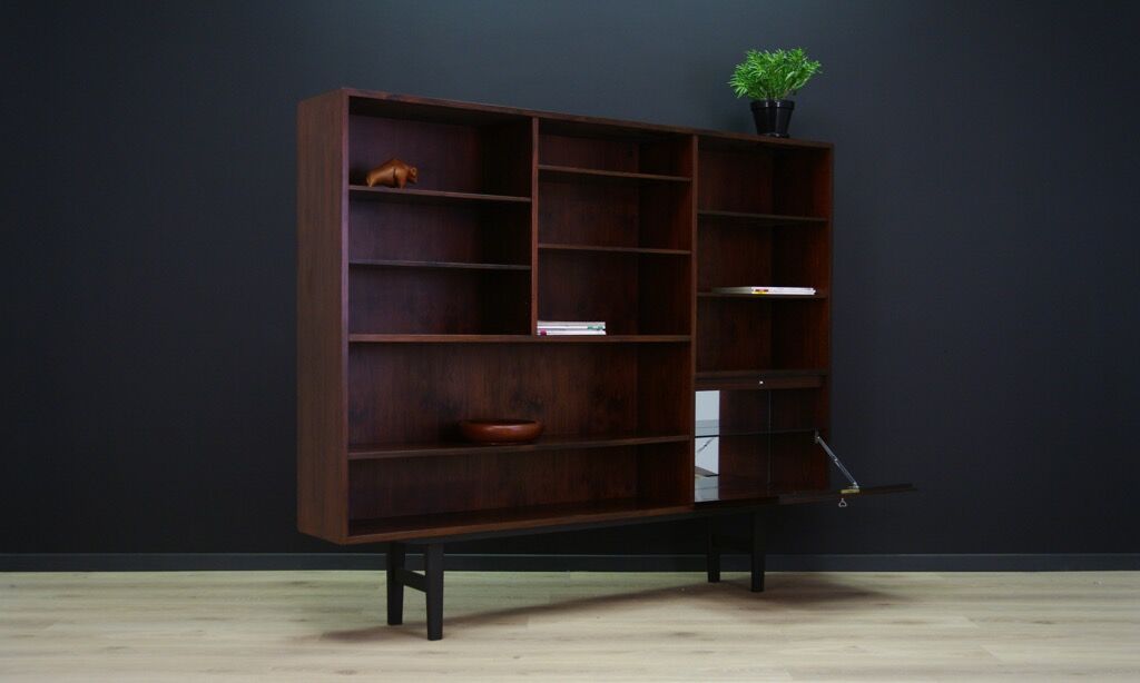 Omann Jun bookcase