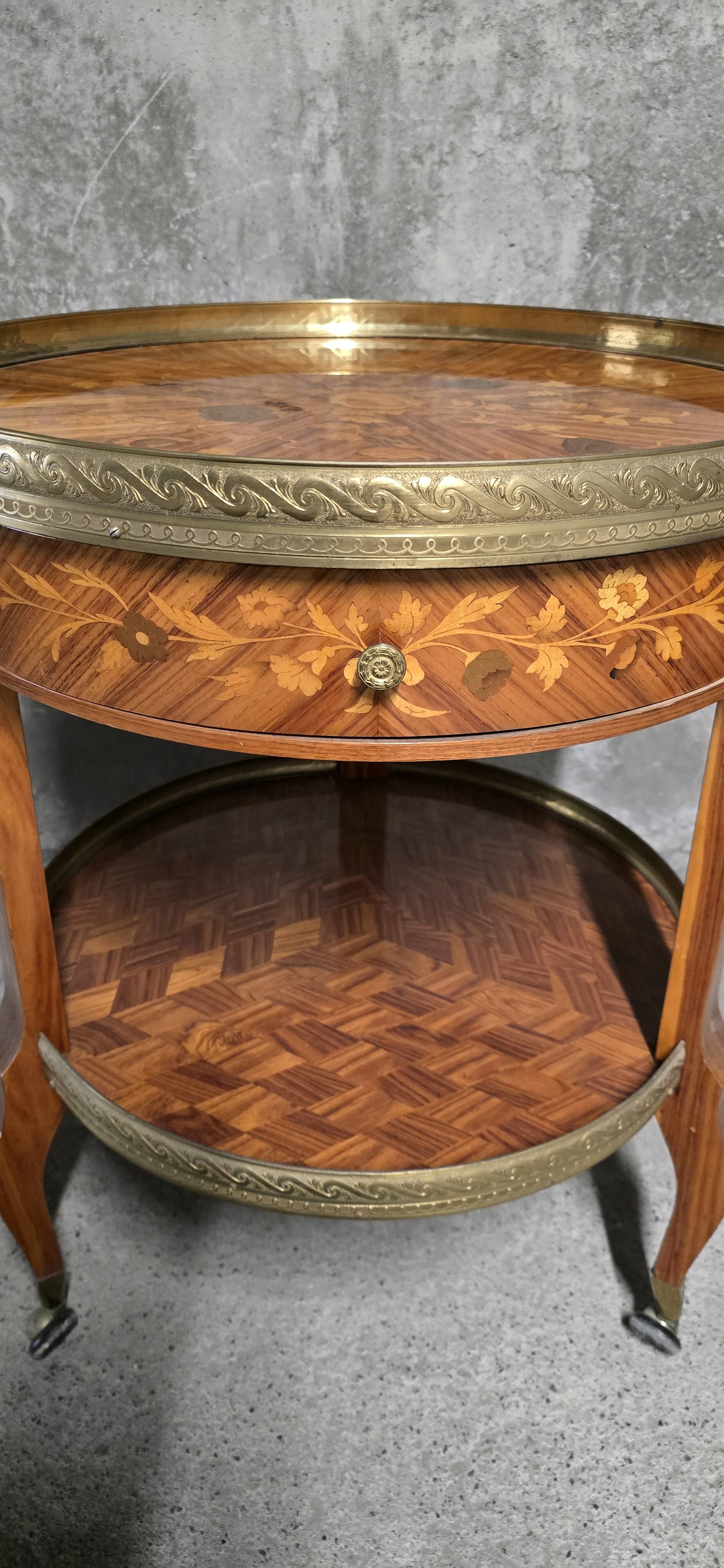 Marquetry-decorated gueridon – 20th century