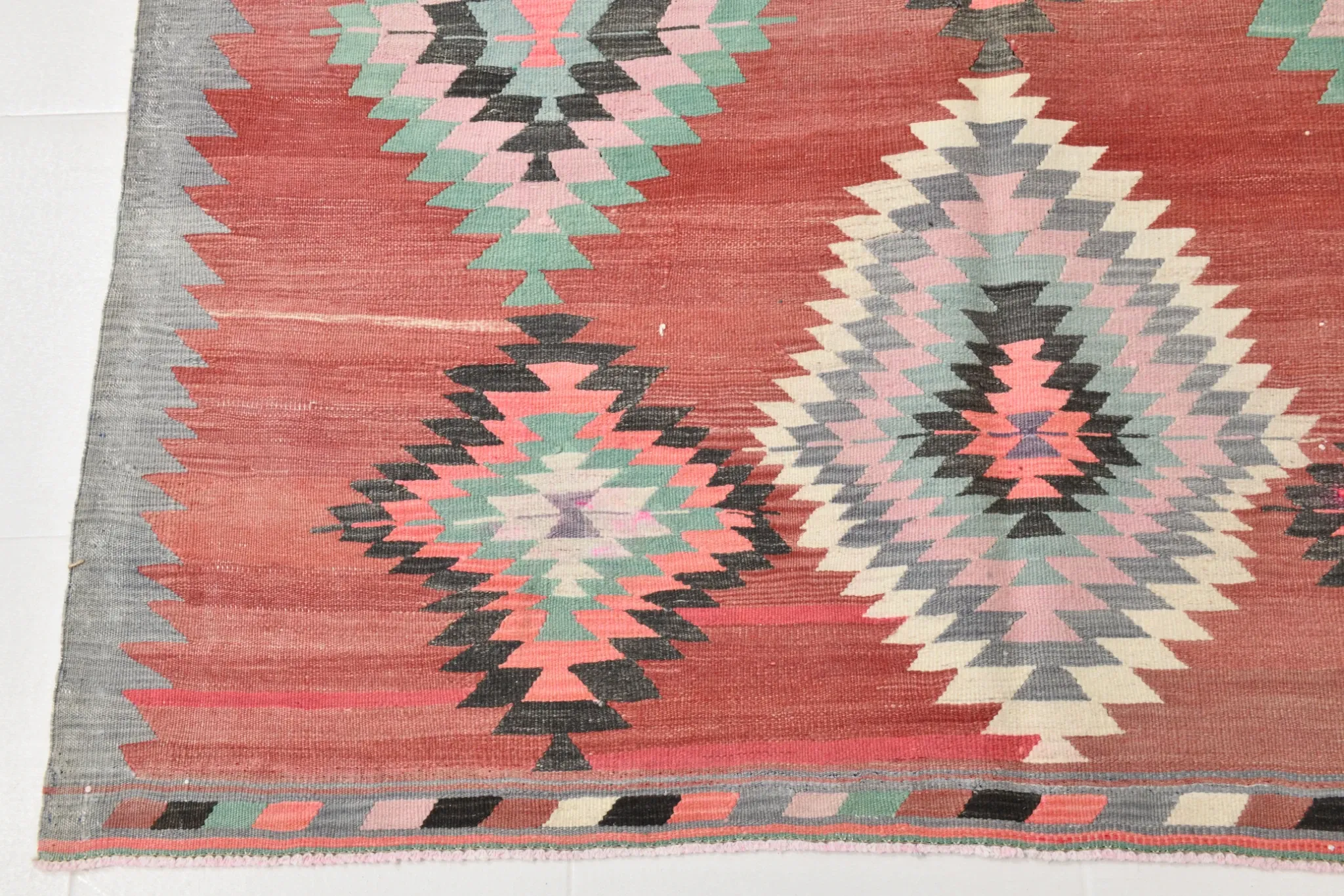 Pink & Red Vintage Tribal Kilim Rug, Turkish Handwoven Wool Bohemian Decor