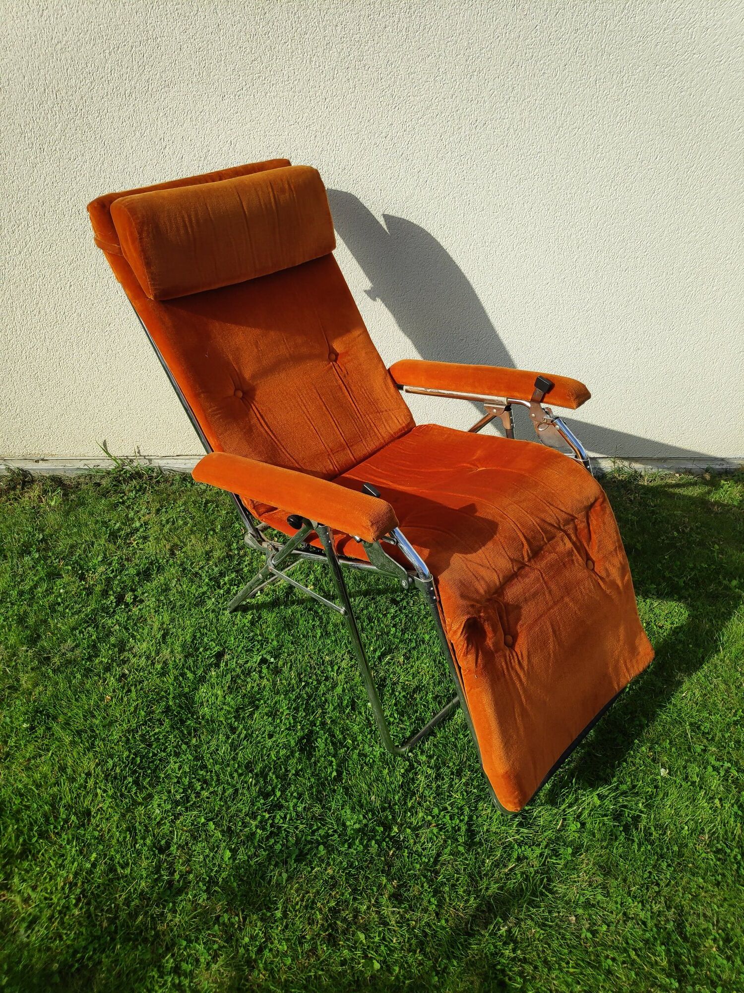 Transat Lafuma Starlax en tubes d'acier & velours orange années 70