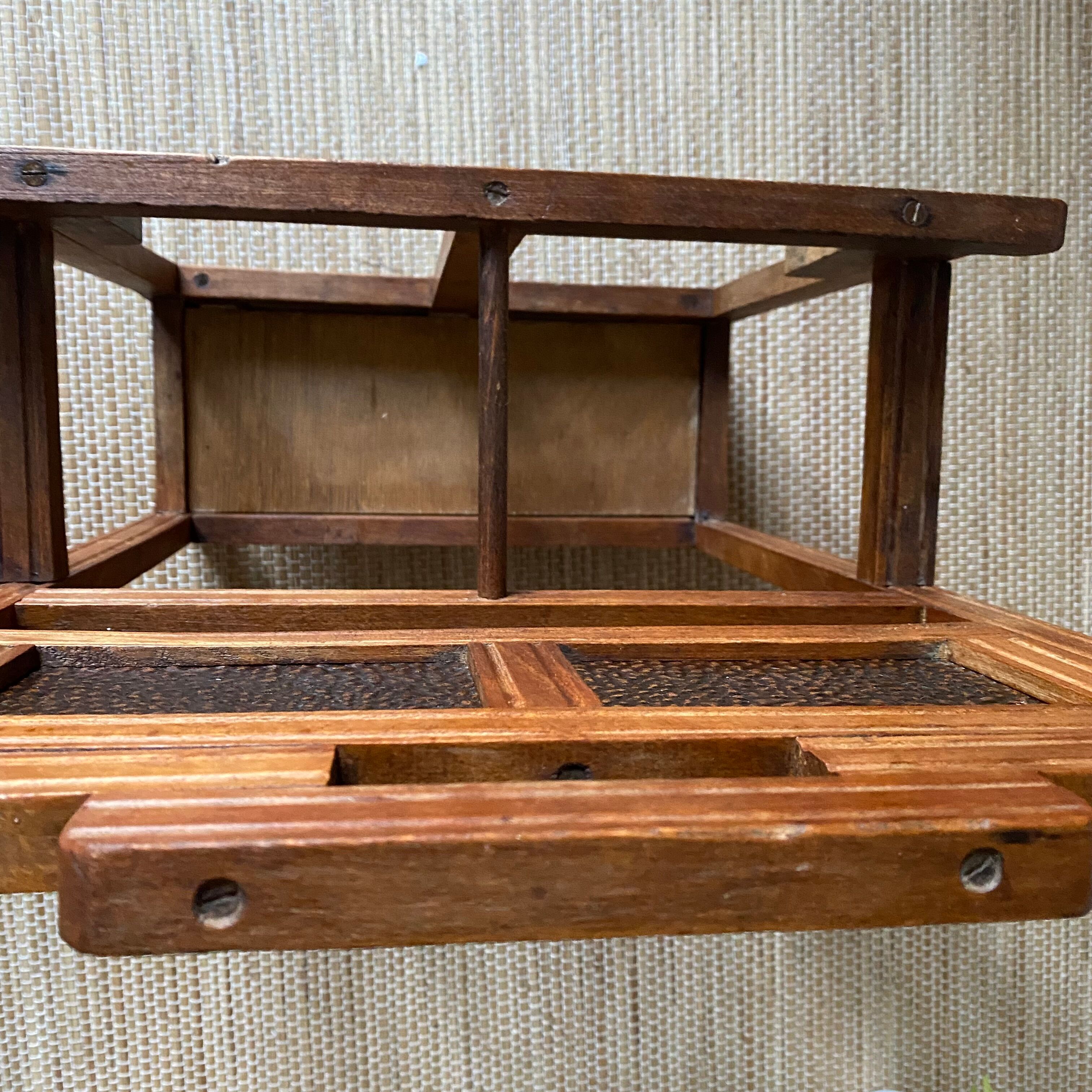 Art Deco Umbrella Door