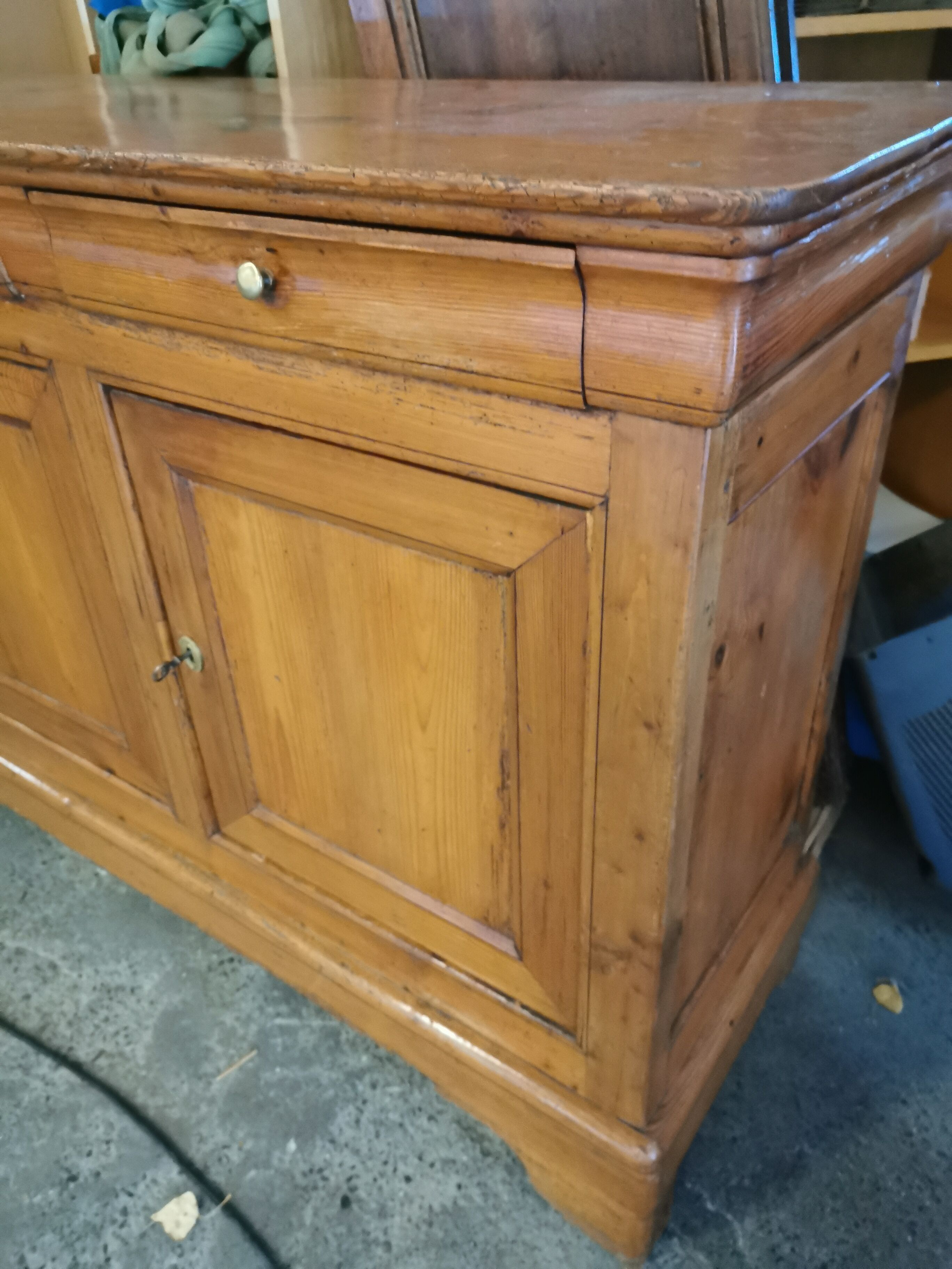 Sideboard