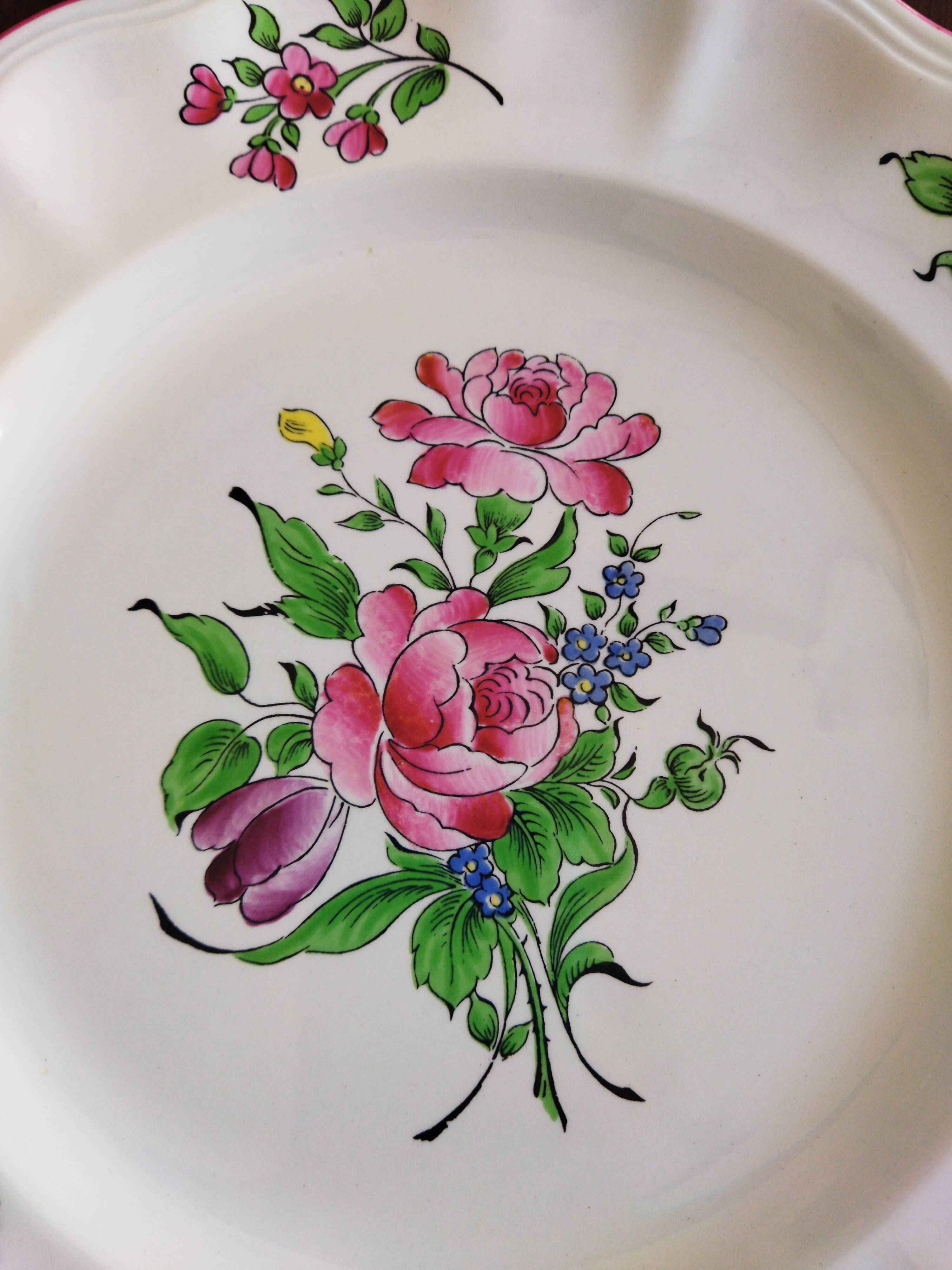 4 assiettes plates "Réverbère fin" KG Lunéville