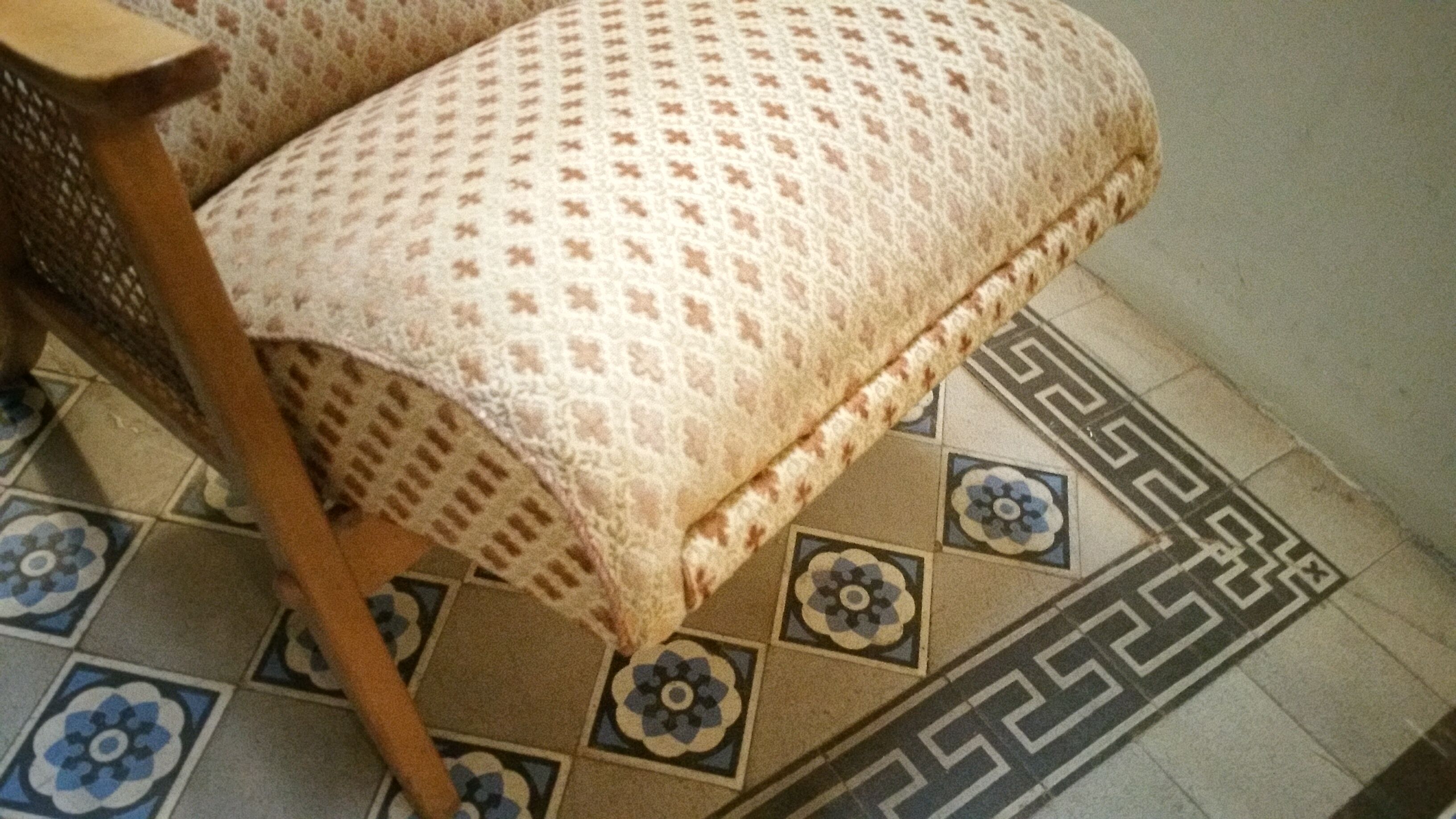 Chair wing chair has ears and has system relaxation 50/60s