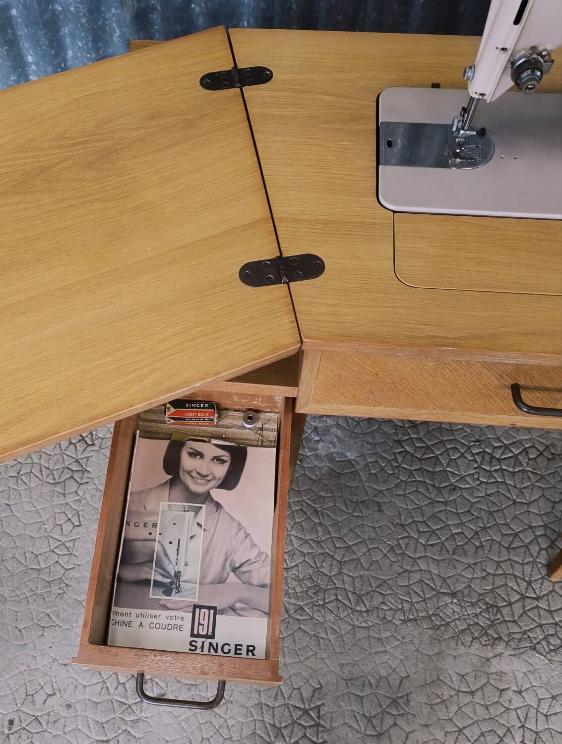 Scandinavian desk / worker / sewing furniture