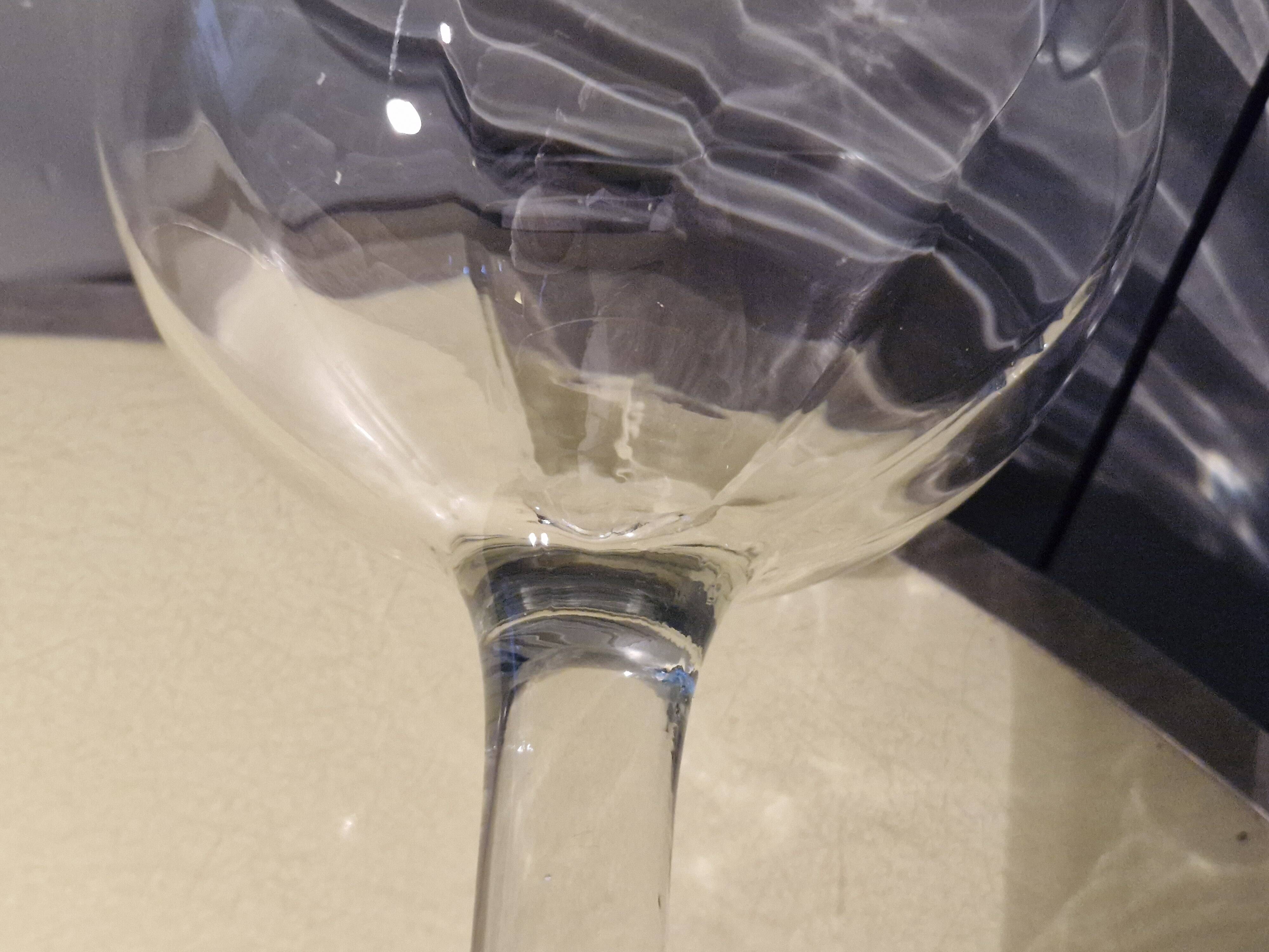 2 large ice cream bowls, dessert or otherwise, in crystal from the 1920s.