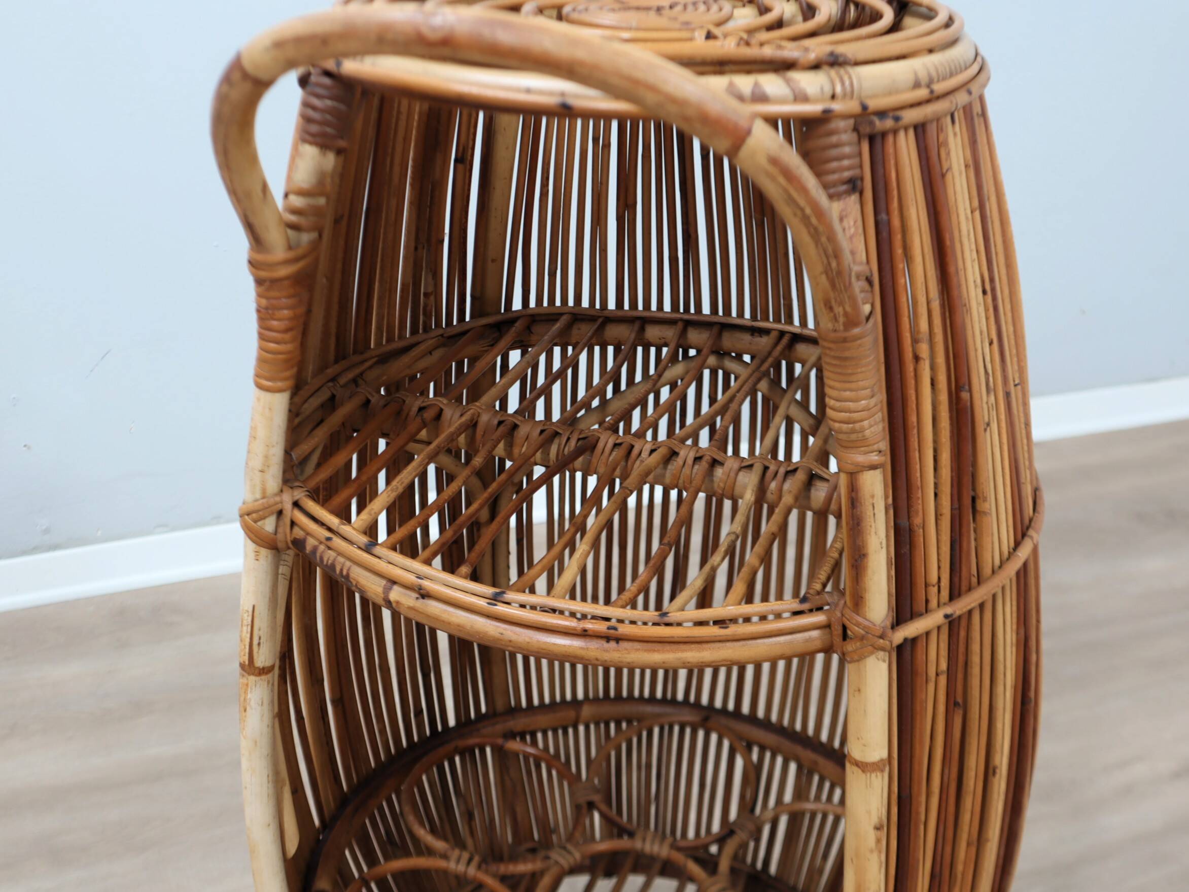 1960s Italian mid-century modern rattan barrel bar cart