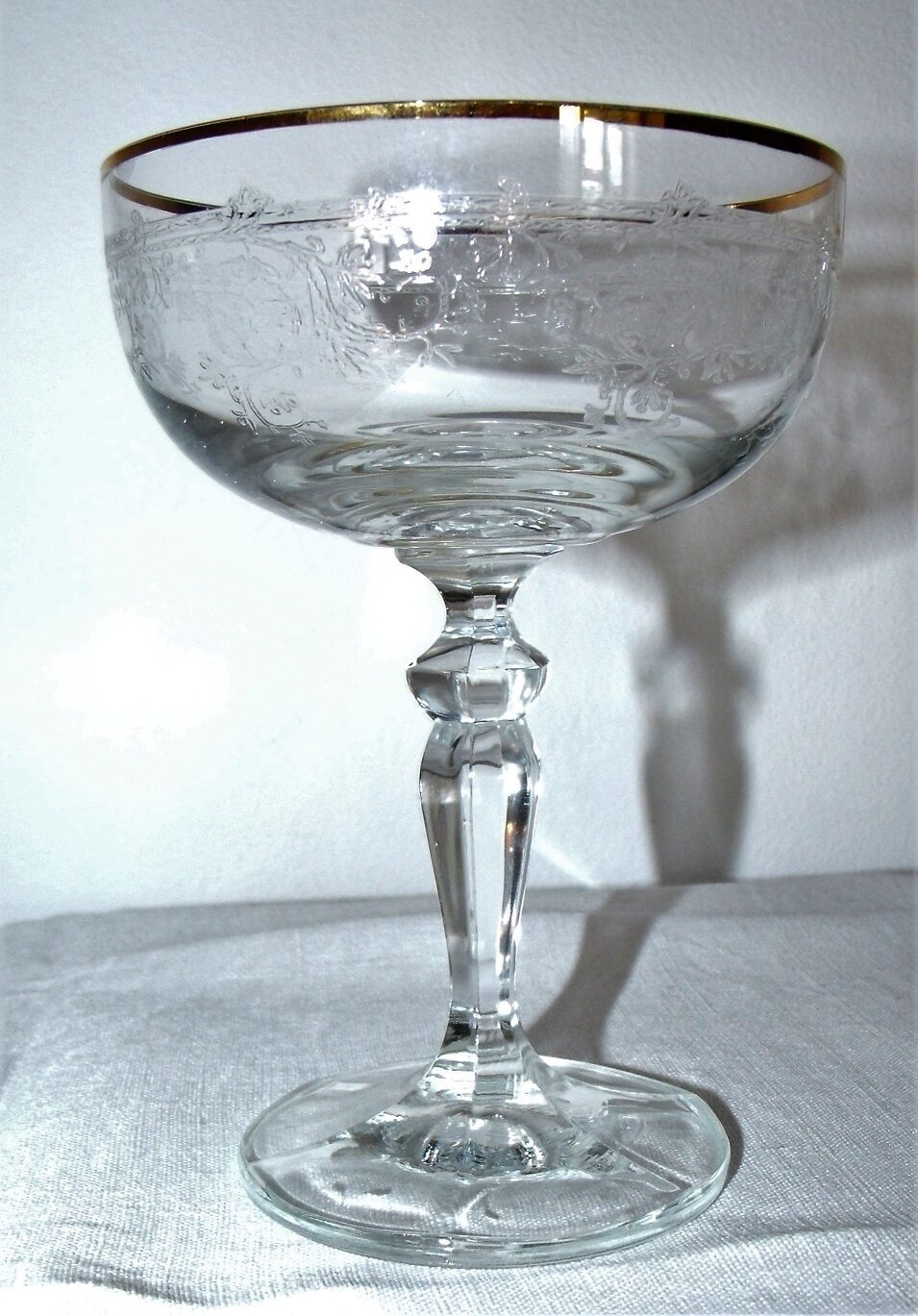 Lot of 5 cups champagne in Crystal engraved NET gold