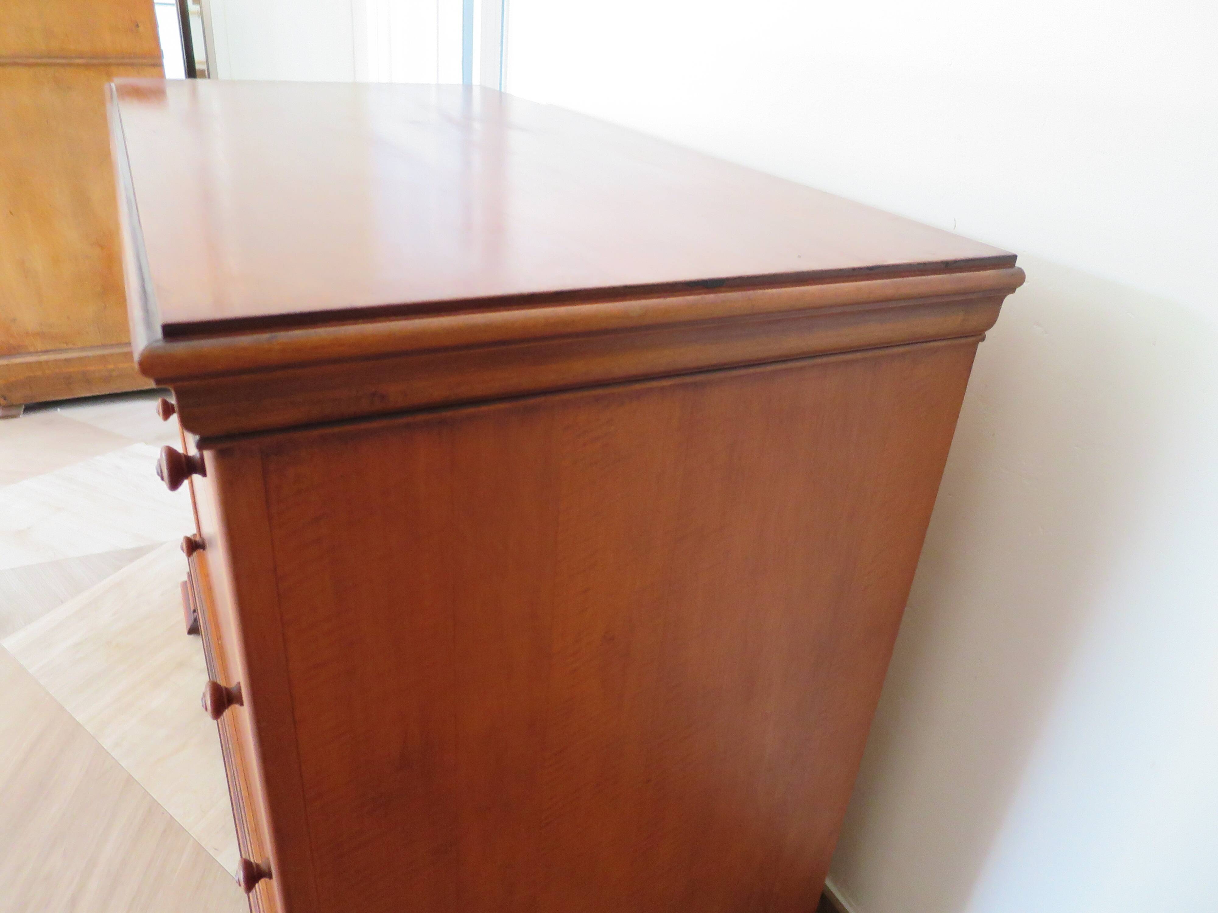 Elegant cherry wood chest of drawers – 3 drawers – 80s