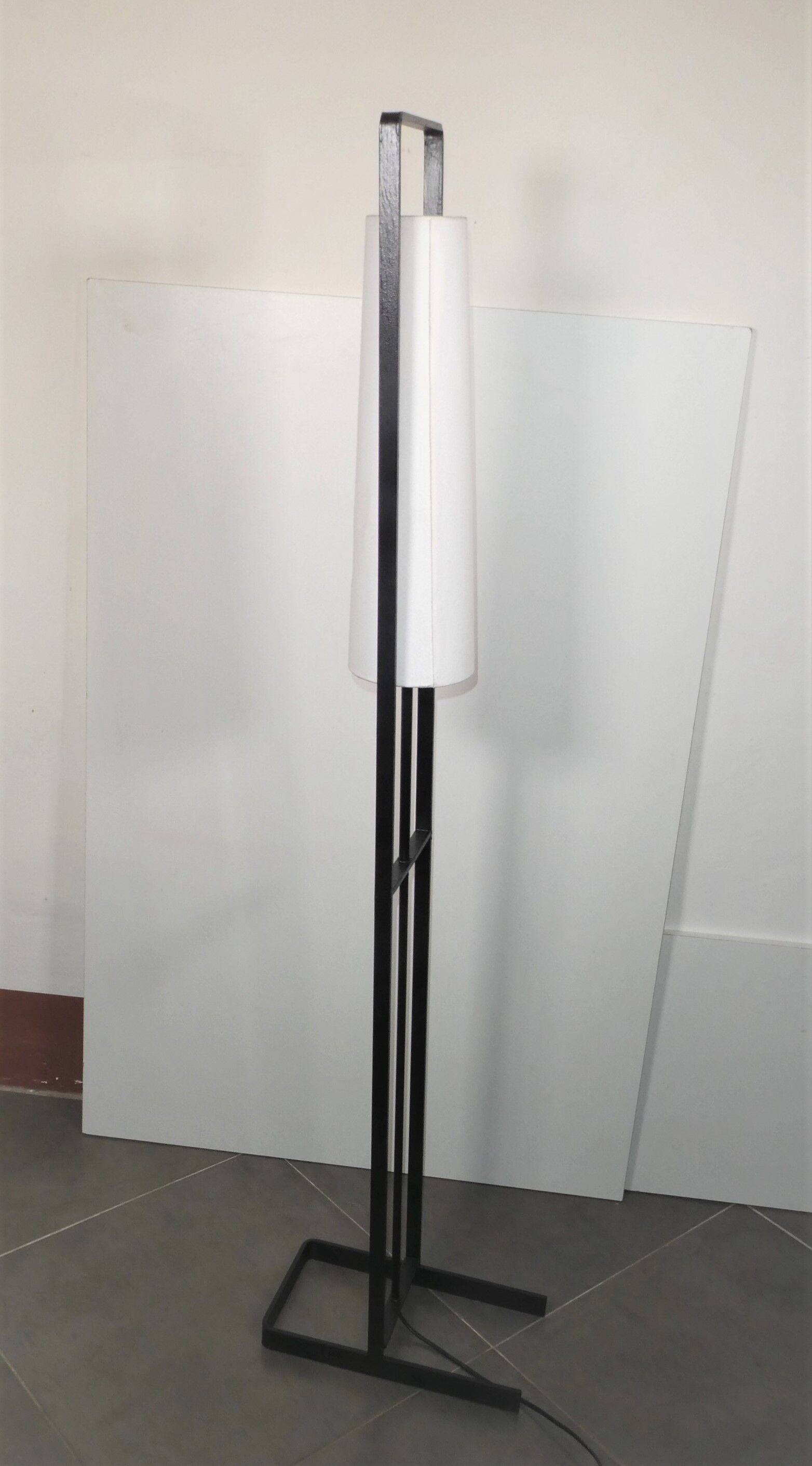 Scandinavian floor lamp
