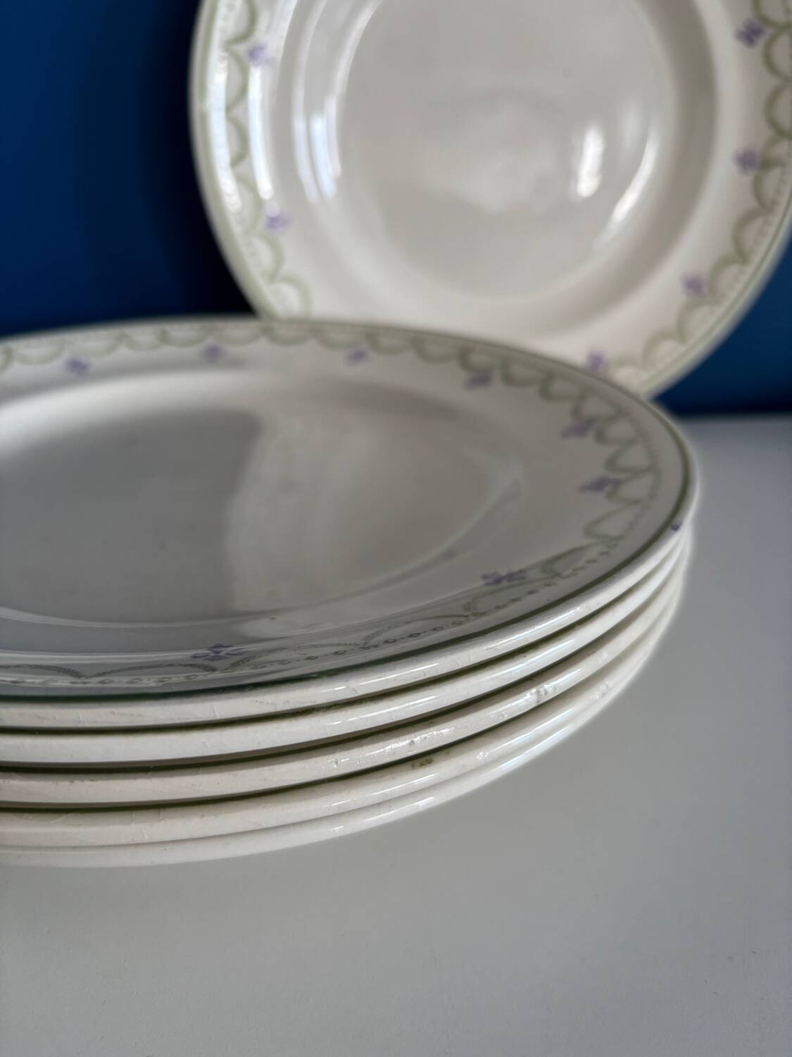 1900s Set of 6 vintage earthenware flat plates, Violetta model by Longwy