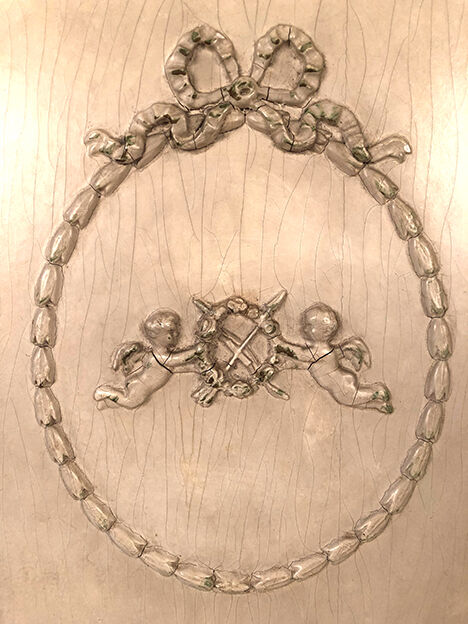 Tête de lit en bois laqué crème de style rococo, milieu XXe