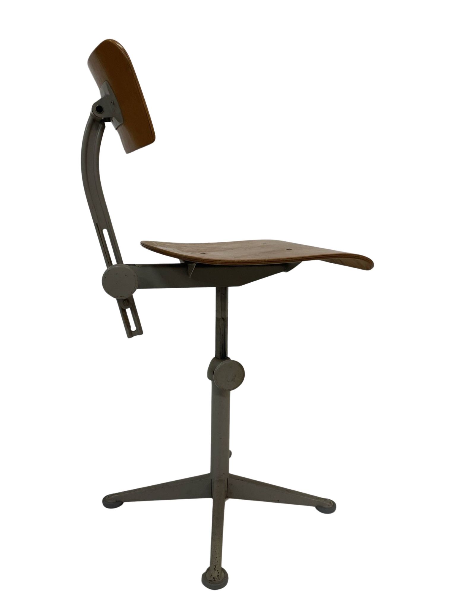 Friso Kramer work chair from Ahrend de Cirkel dutch design