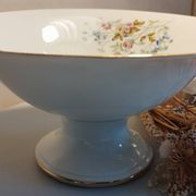 Porcelain fruit bowl with lions from Faïence Paris