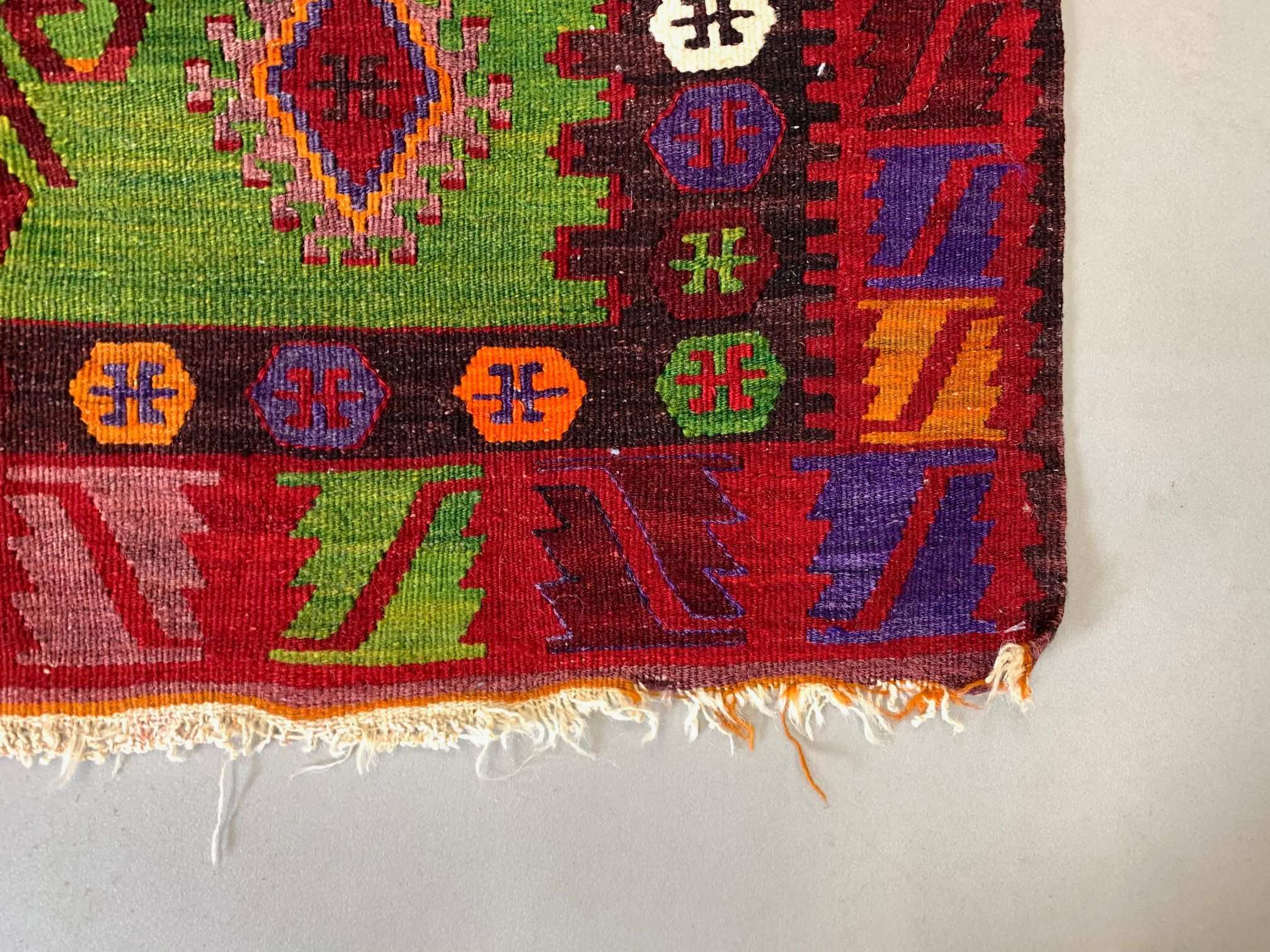Small Vintage Turkish Kilim 172x92 cm Wool Kelim Rug Red Black Pink Blue Green