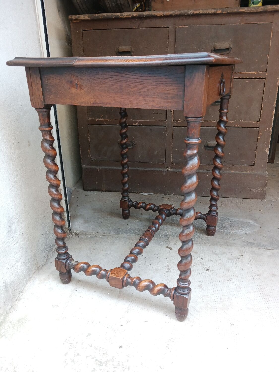 Table, desk style Louis XIII early XX th