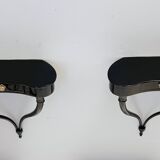 Paire de consoles murales, chevets en hêtre noir attribuées à Ulrich