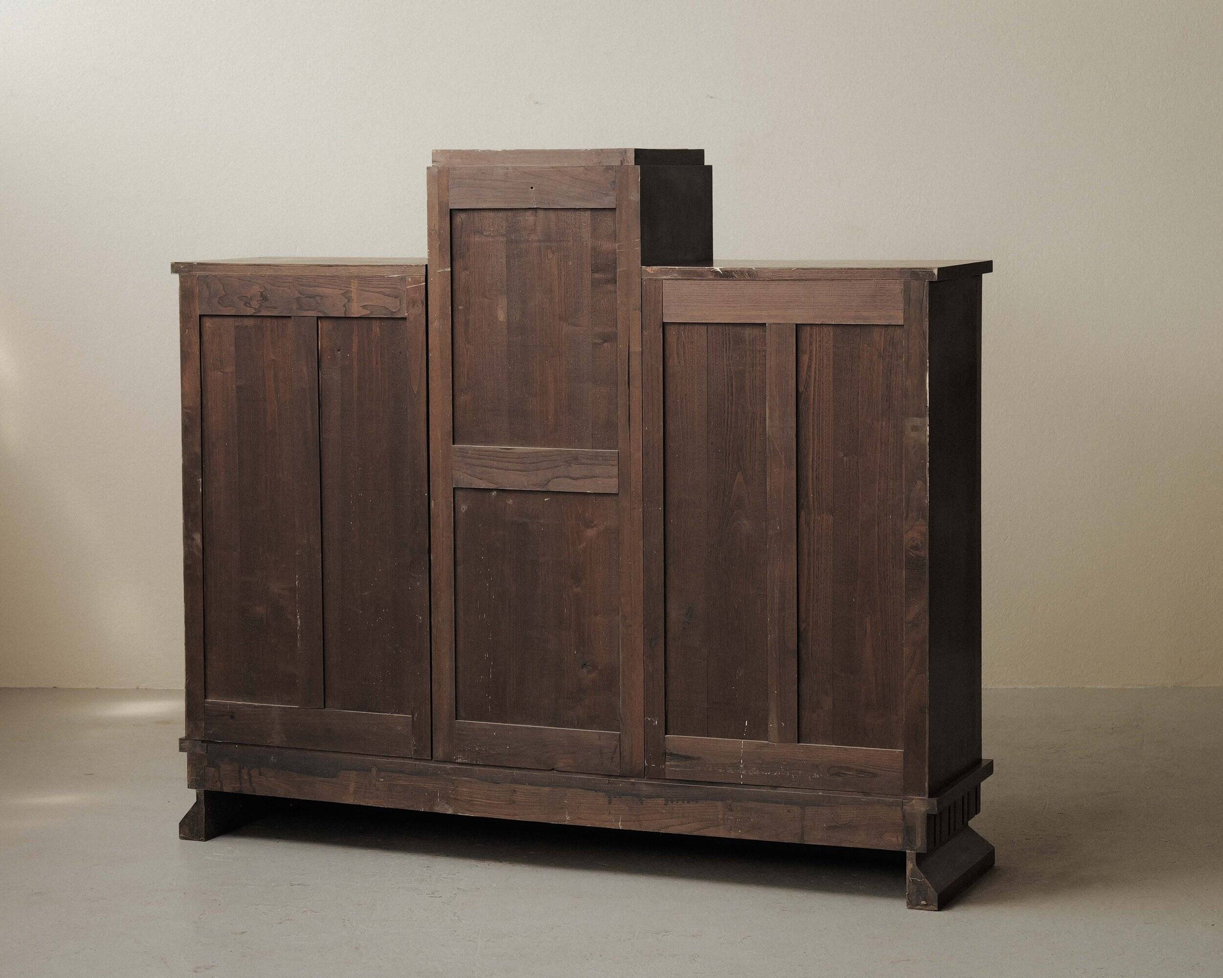 Buffet Art Déco en noyer par Jacques Philippe, vers 1930